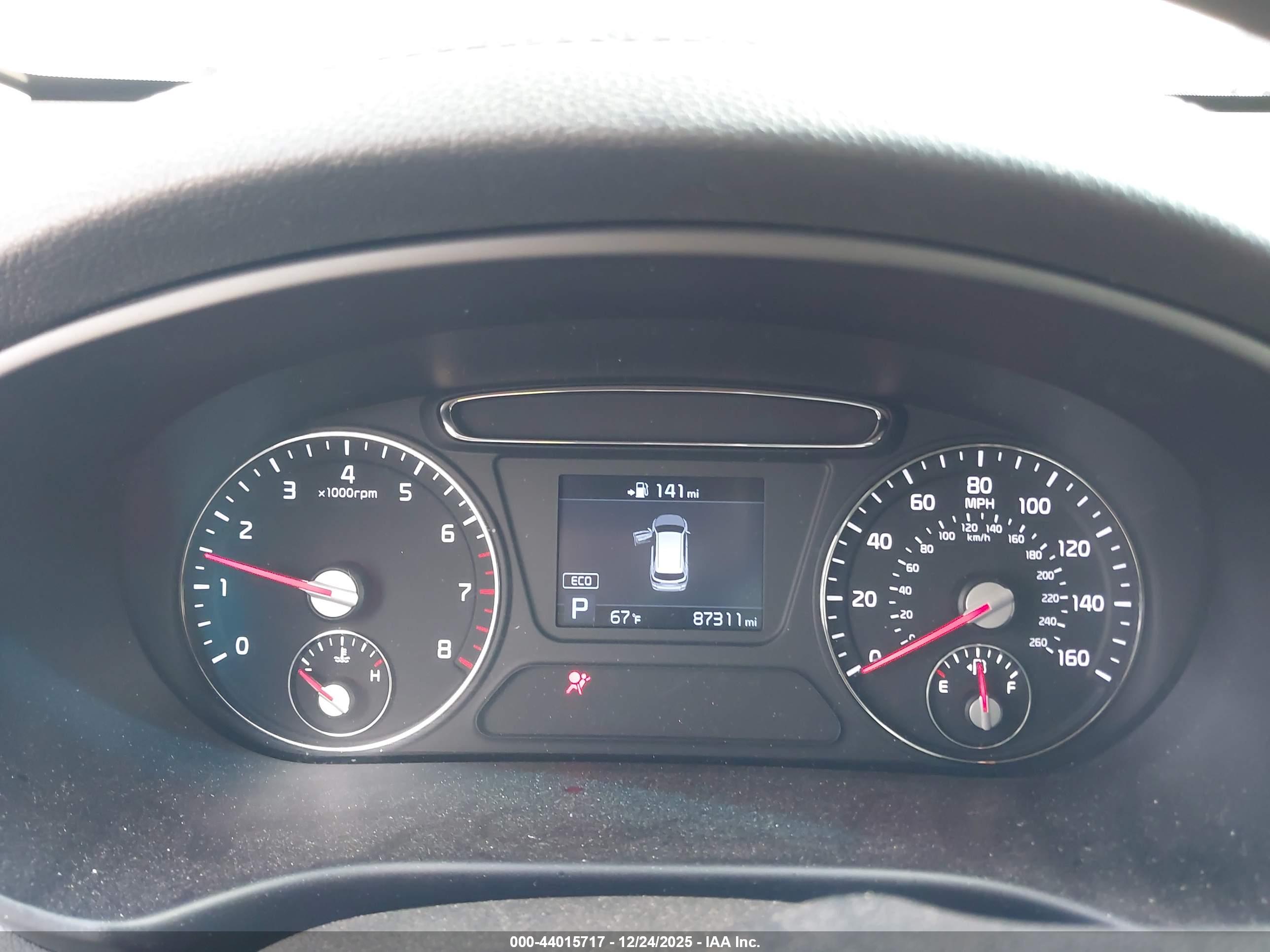 KIA SORENTO image 7