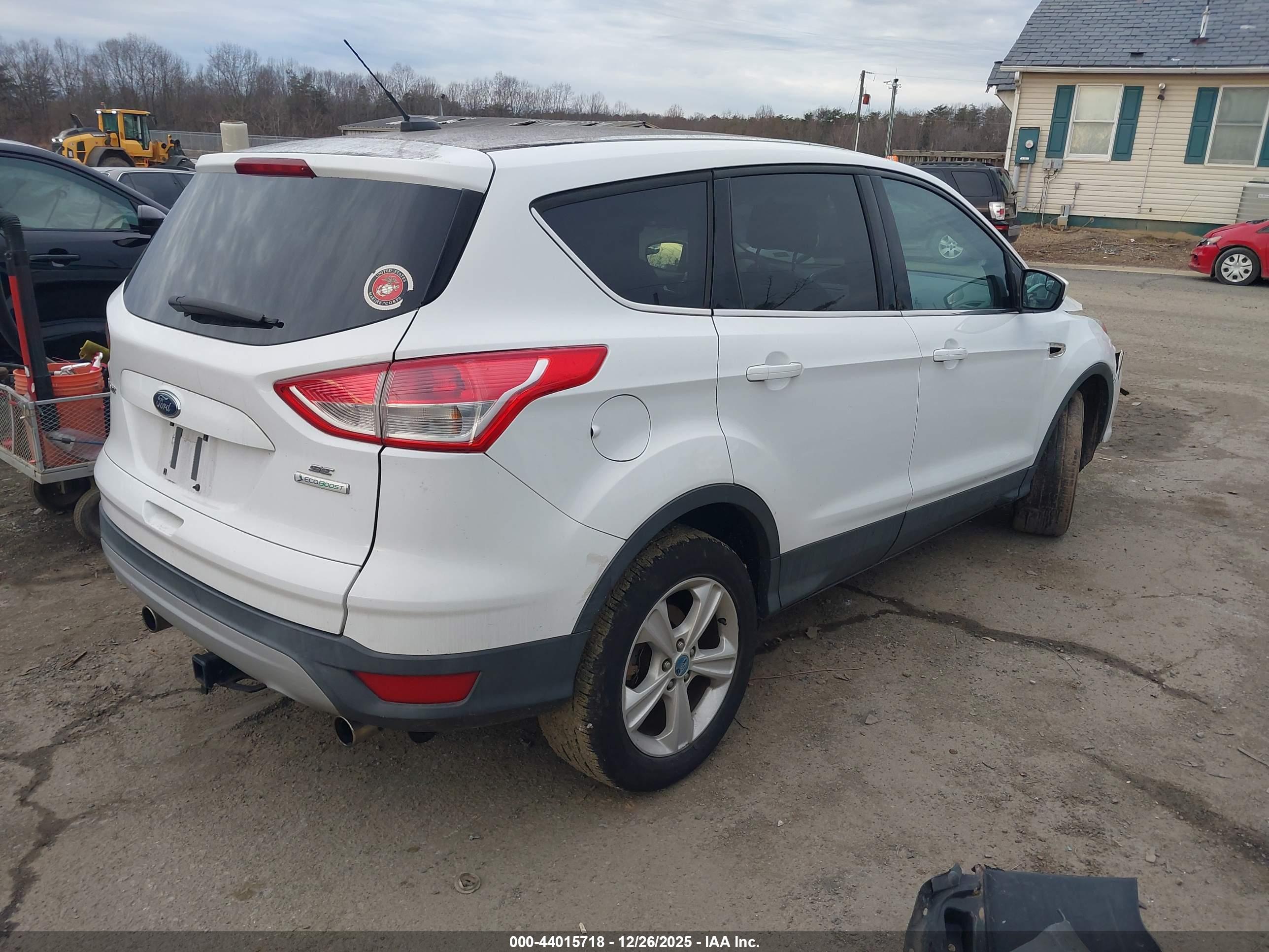 FORD ESCAPE image 4