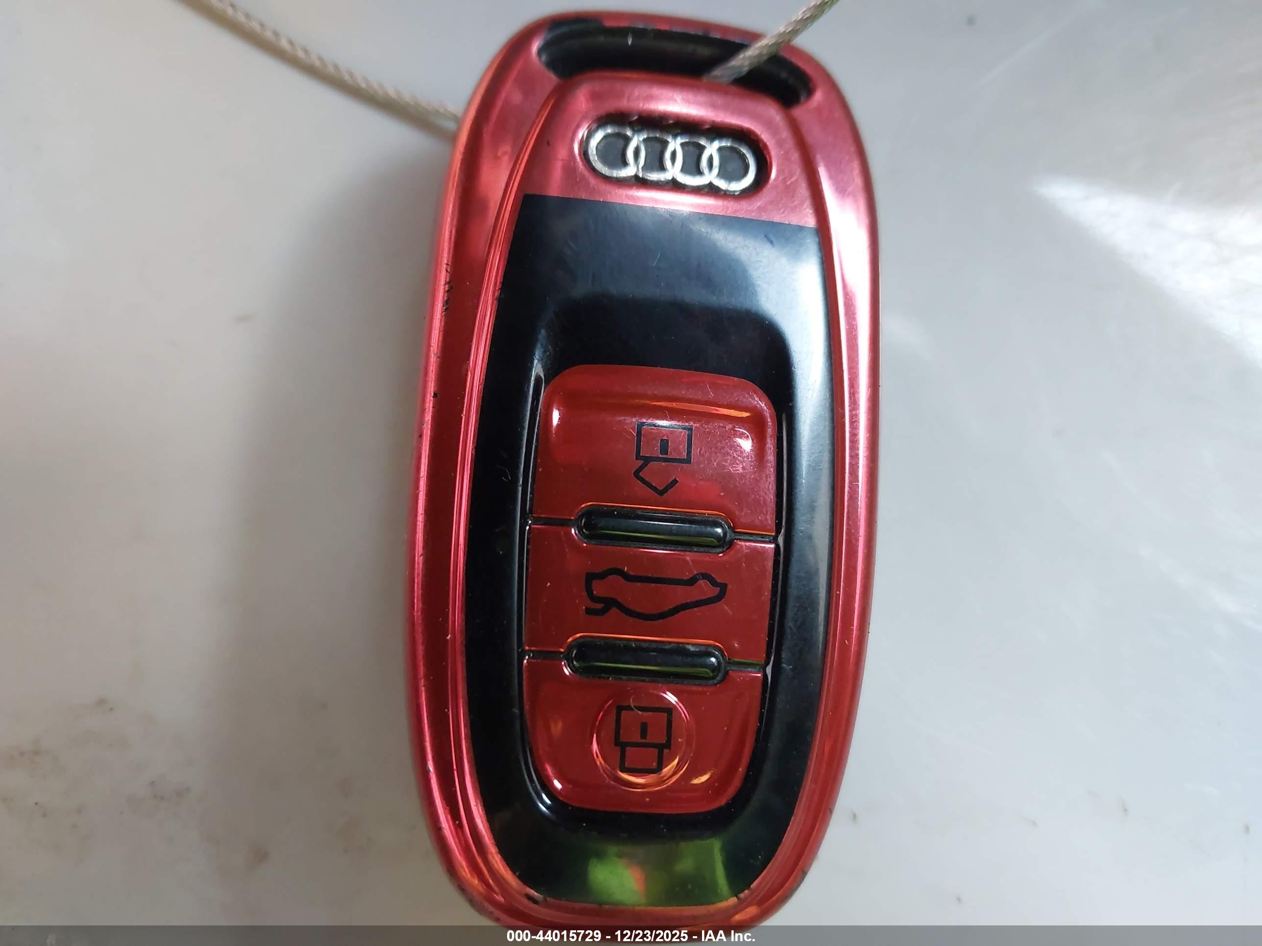 AUDI A6 image 11