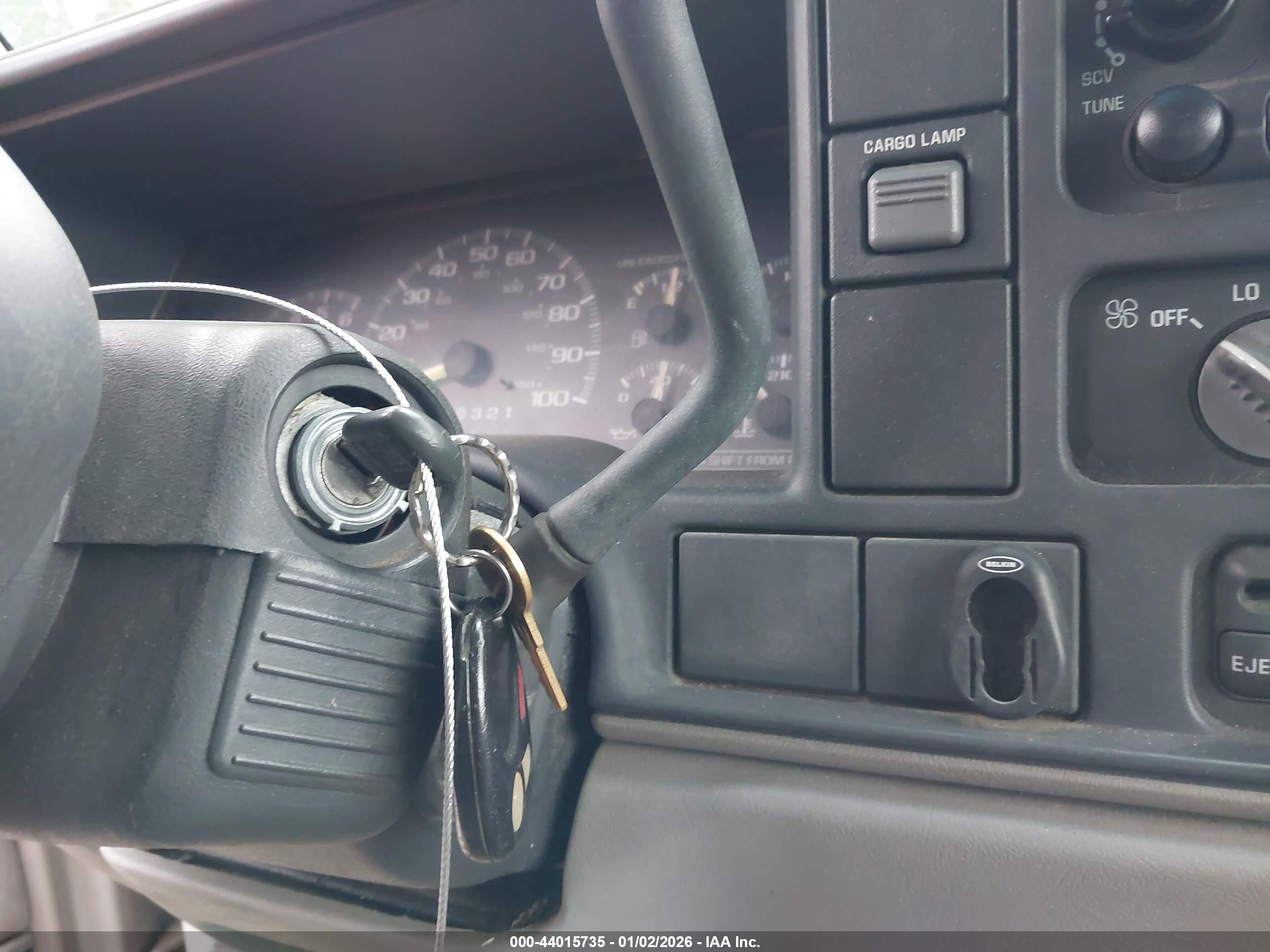 CHEVROLET C3500 image 11