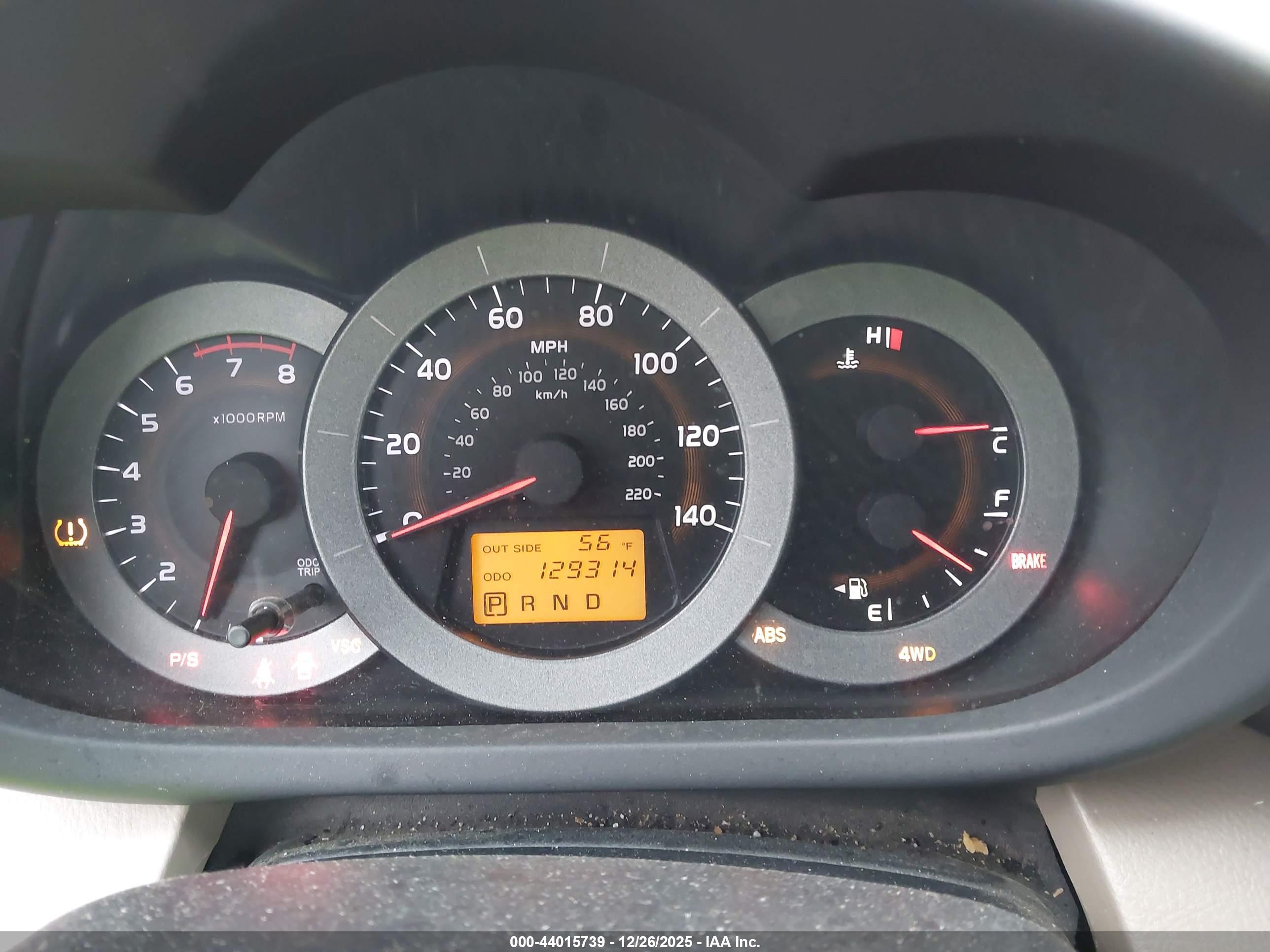 TOYOTA RAV4 image 7