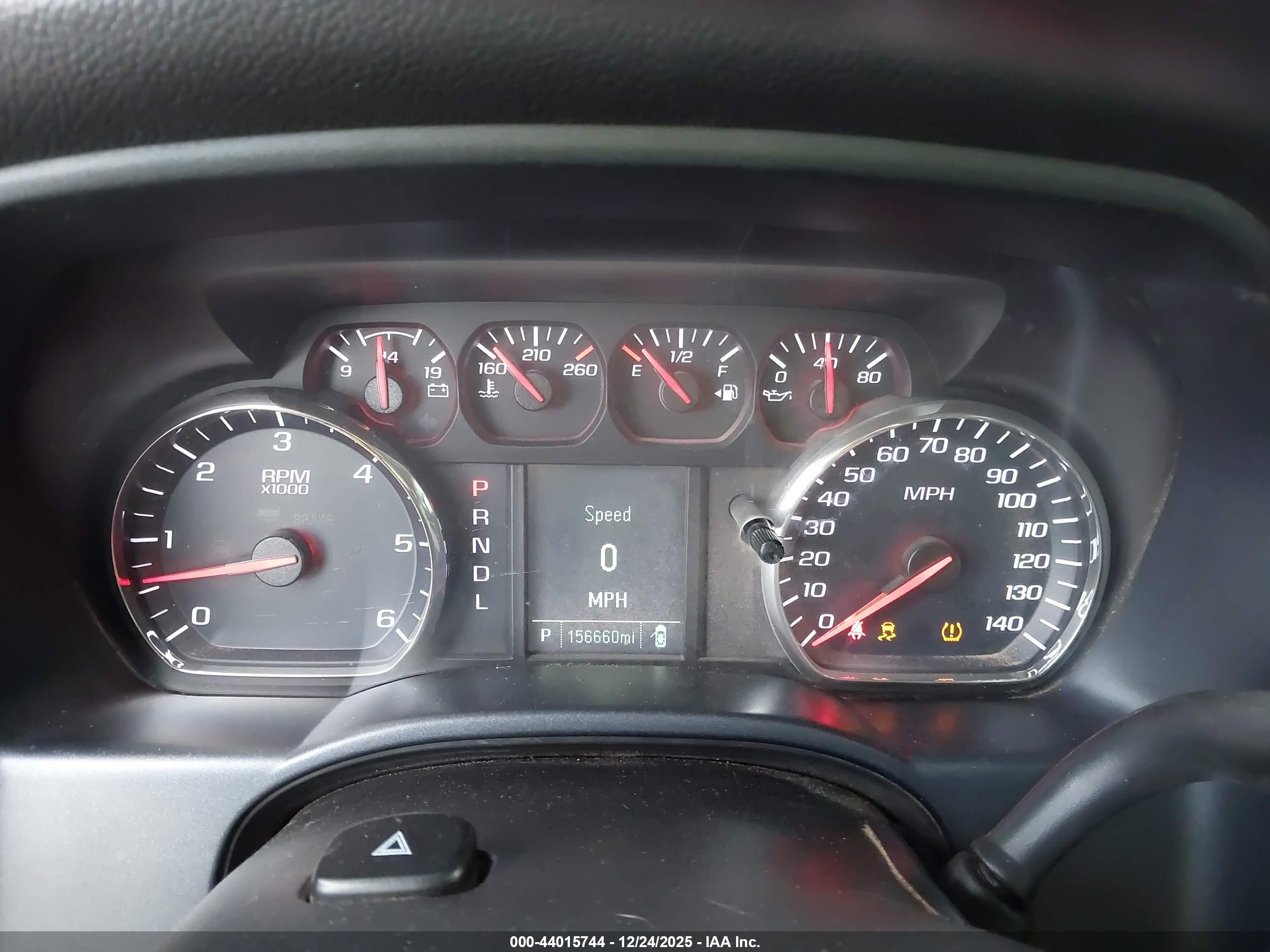 CHEVROLET SILVERADO image 7