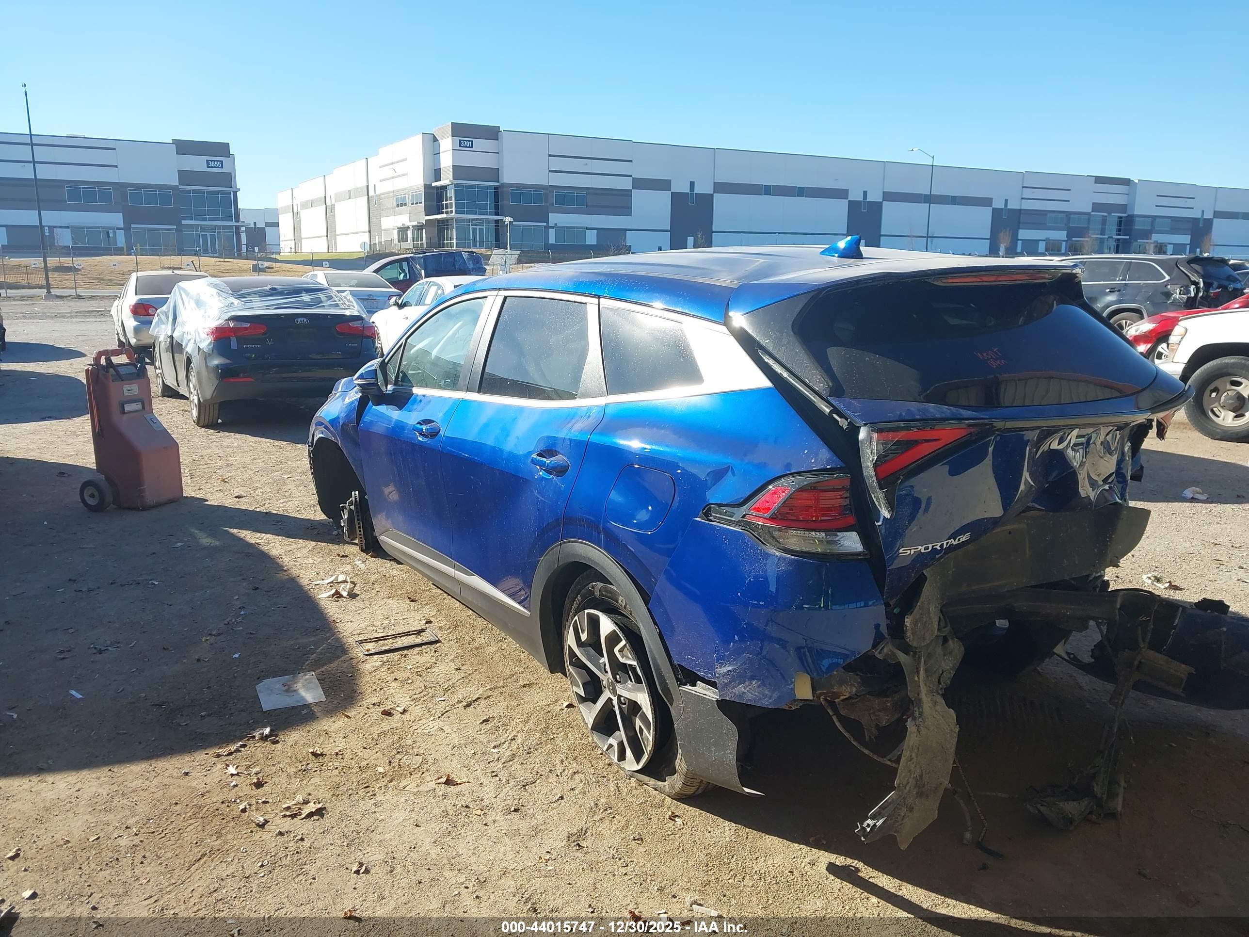 KIA SPORTAGE image 3