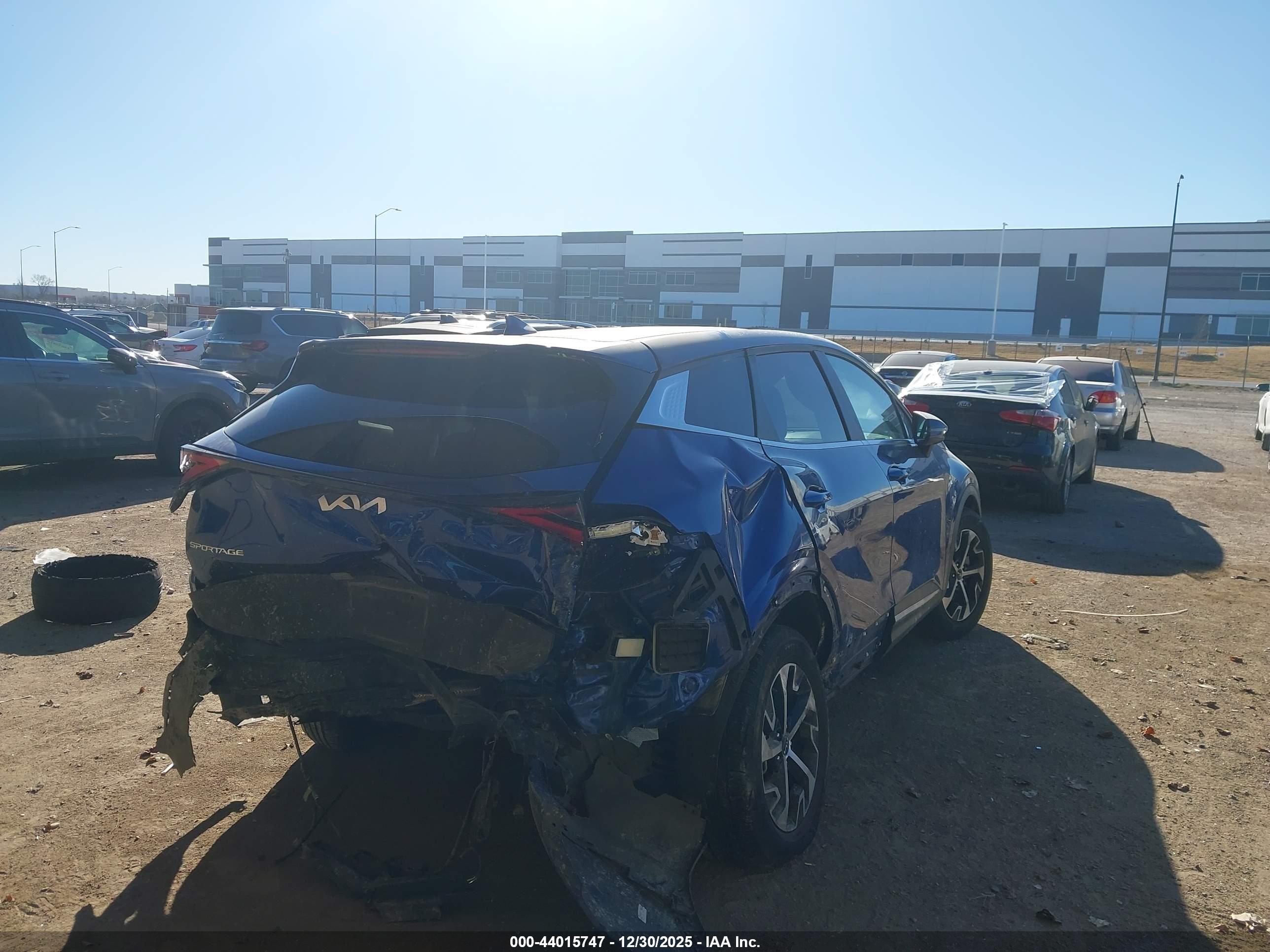 KIA SPORTAGE image 4