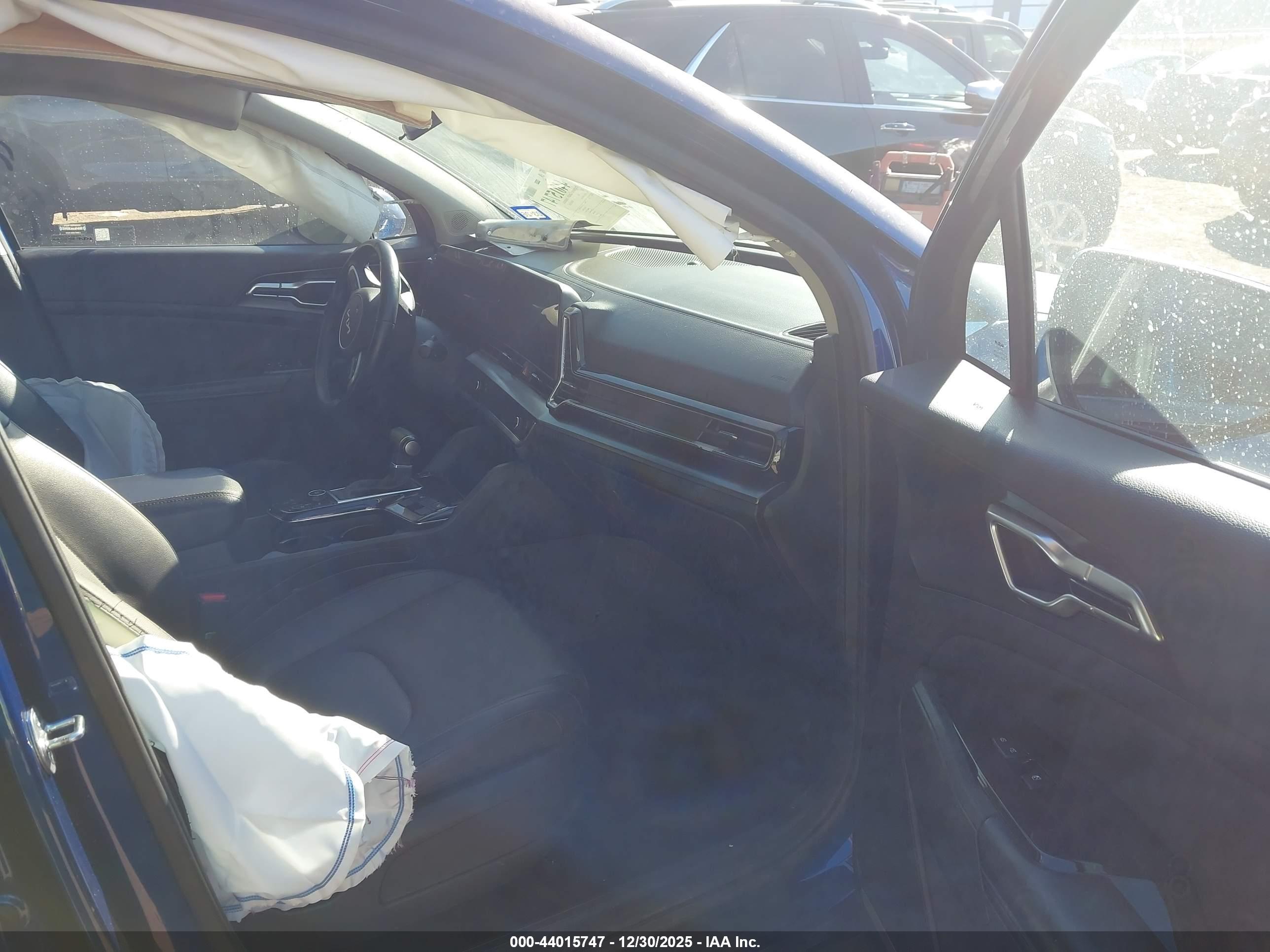 KIA SPORTAGE image 5