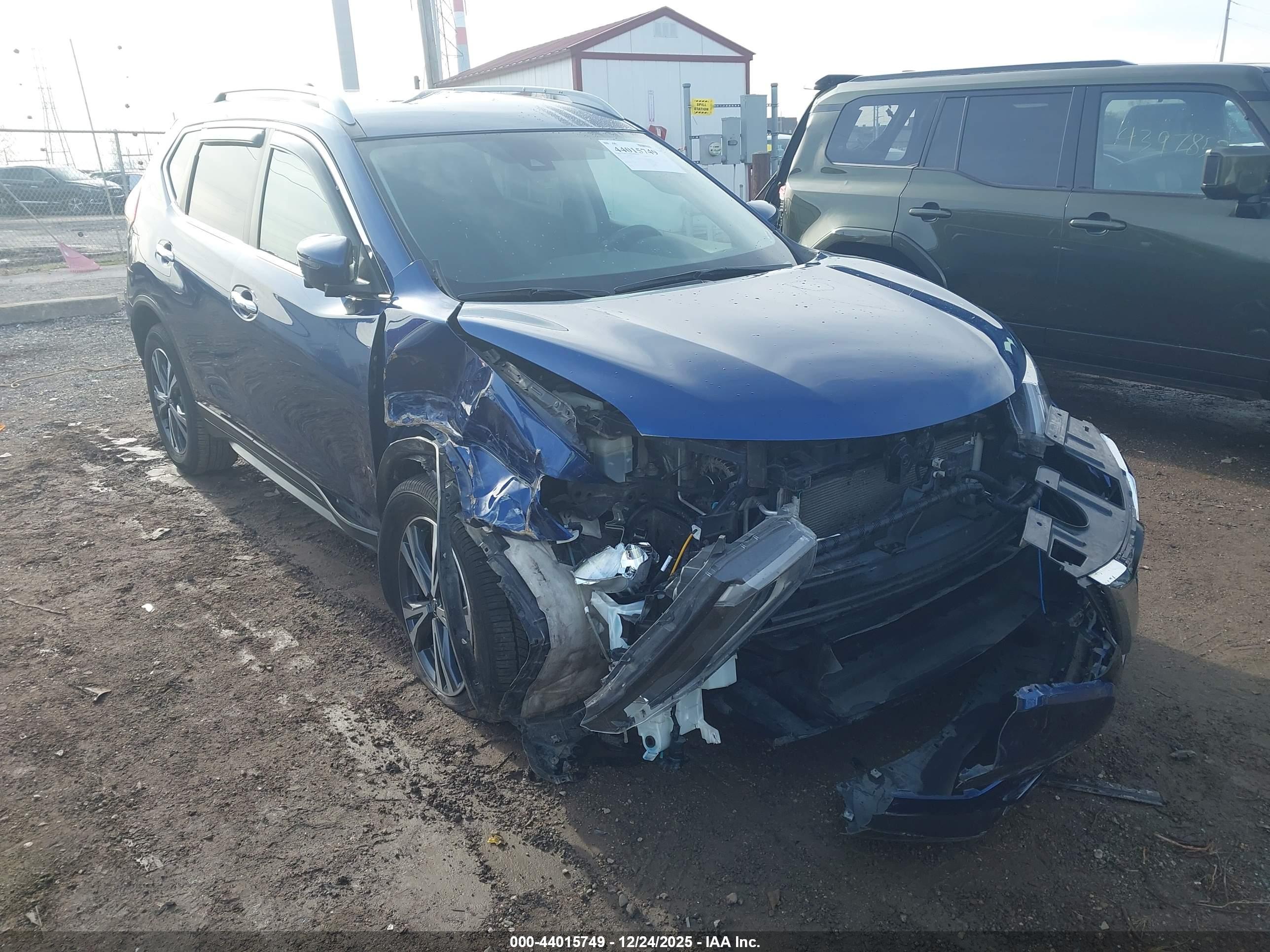 NISSAN ROGUE image 6