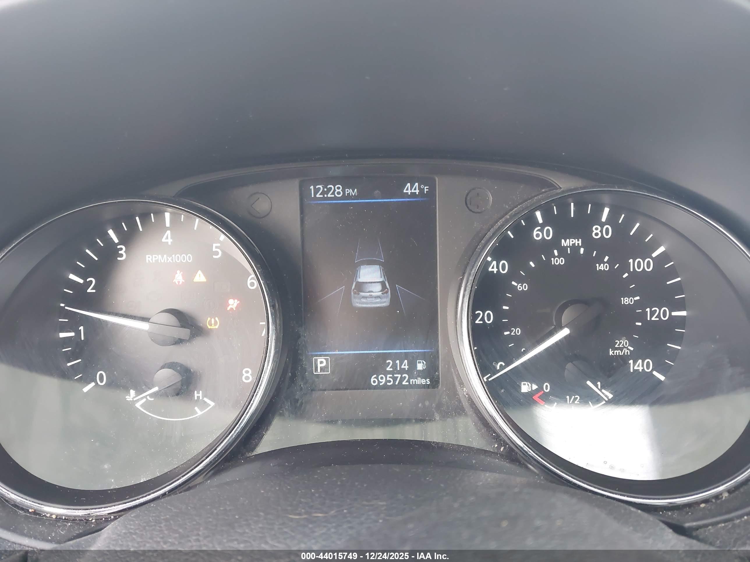 NISSAN ROGUE image 7