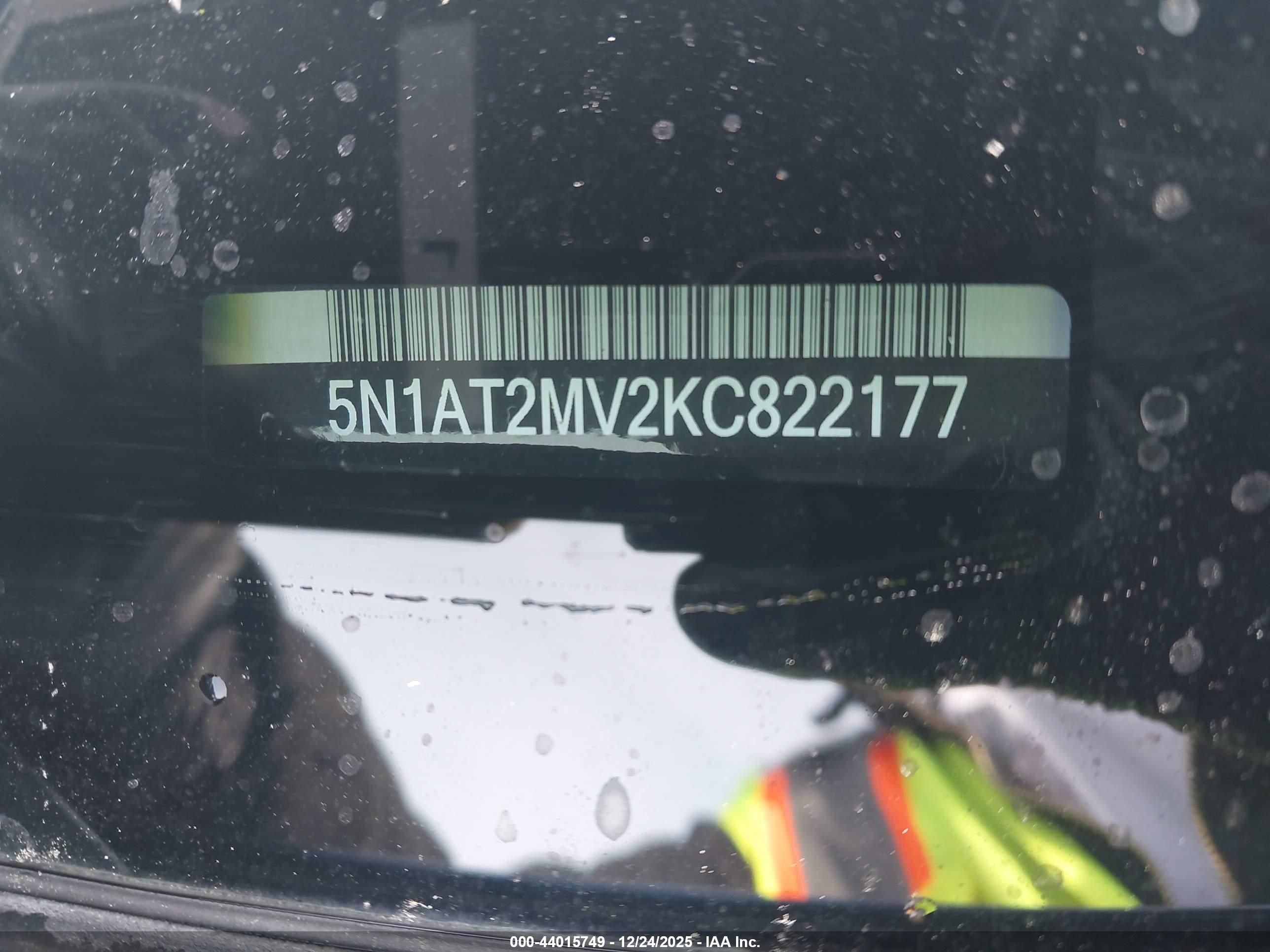 NISSAN ROGUE image 9