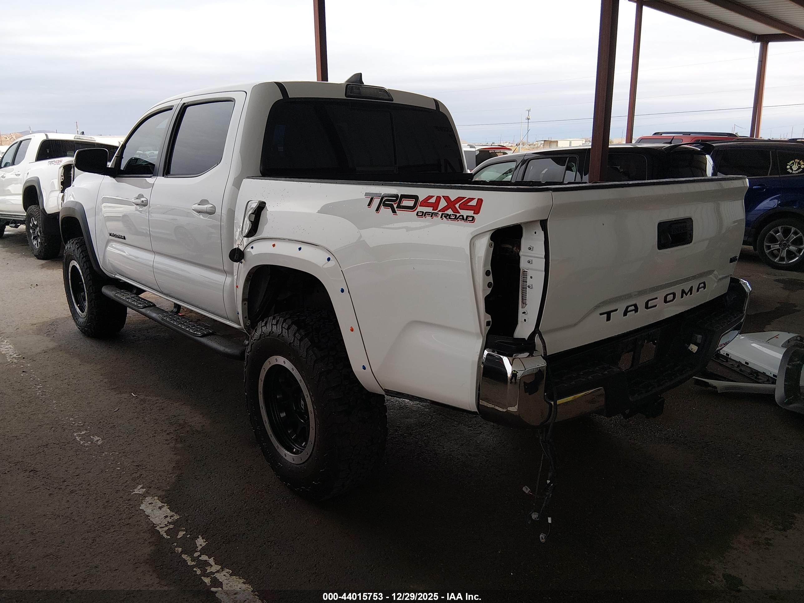 TOYOTA TACOMA image 3