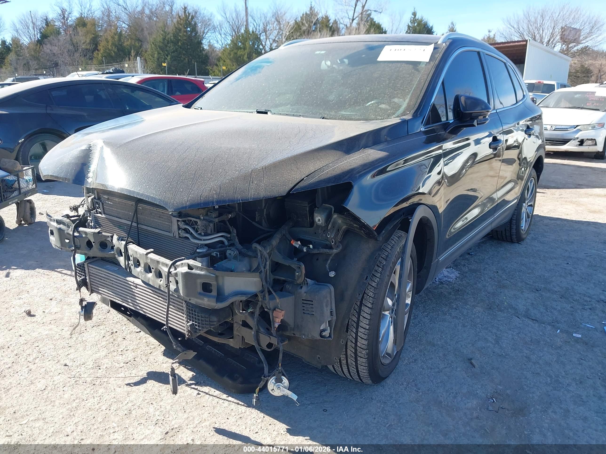 LINCOLN MKC image 2
