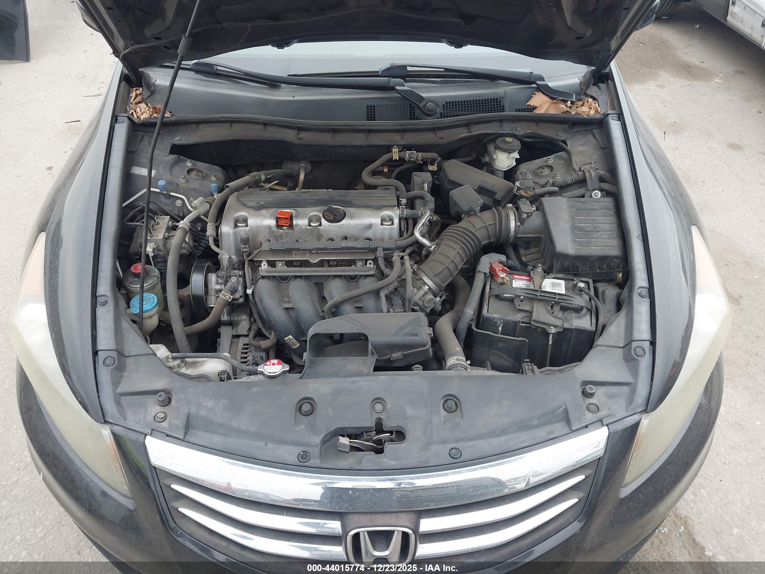 HONDA ACCORD image 10