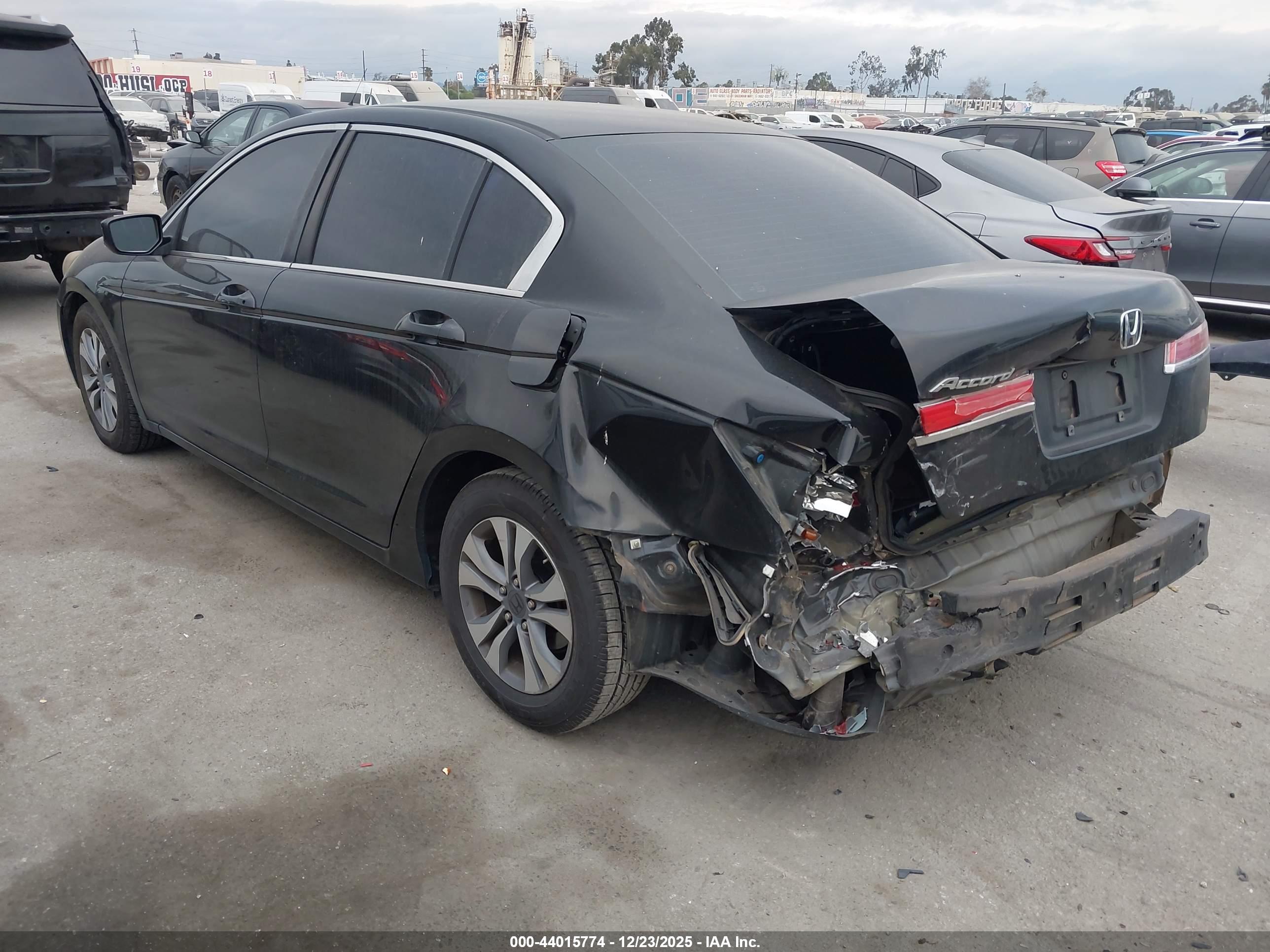 HONDA ACCORD image 3