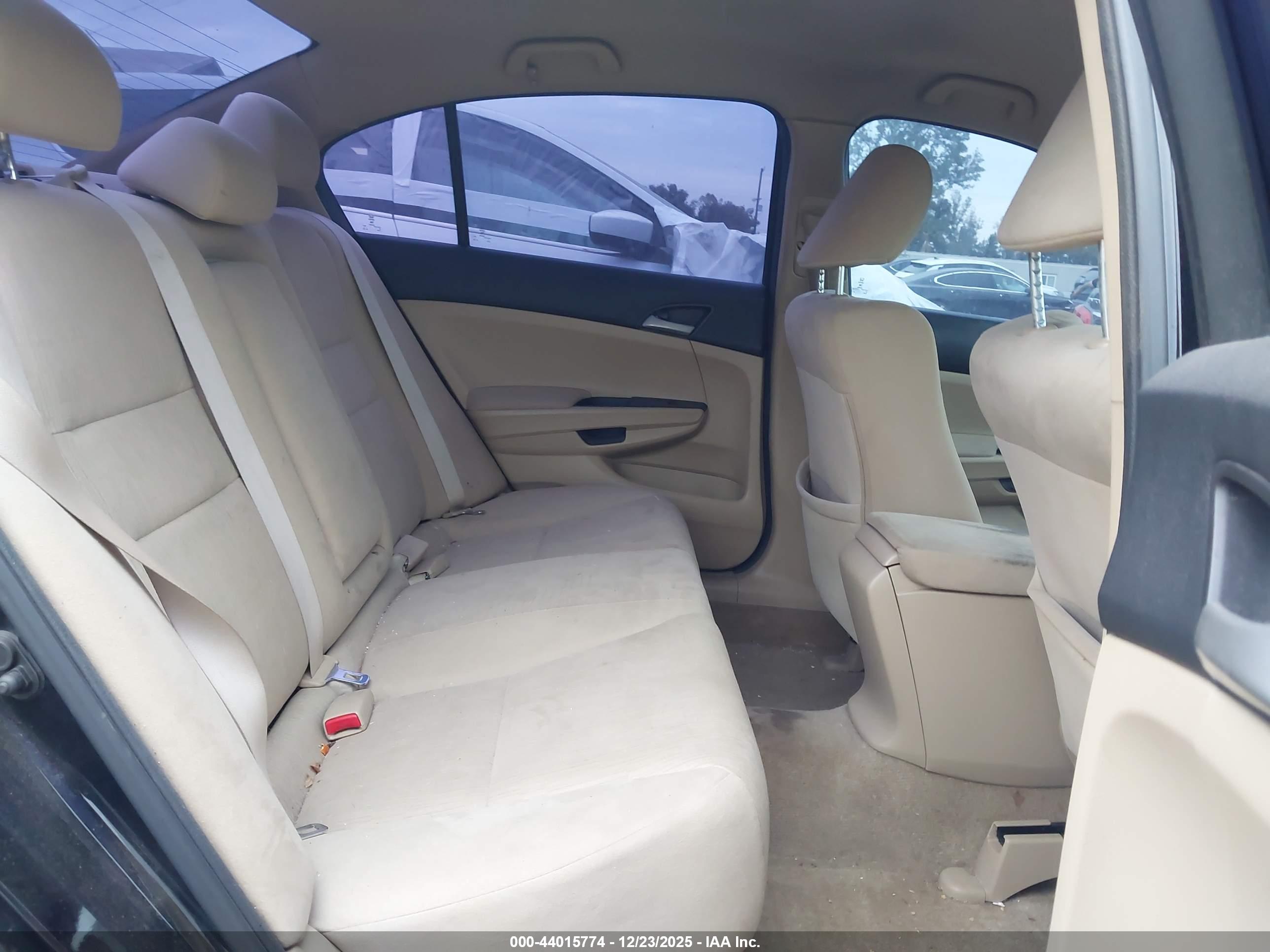 HONDA ACCORD image 8
