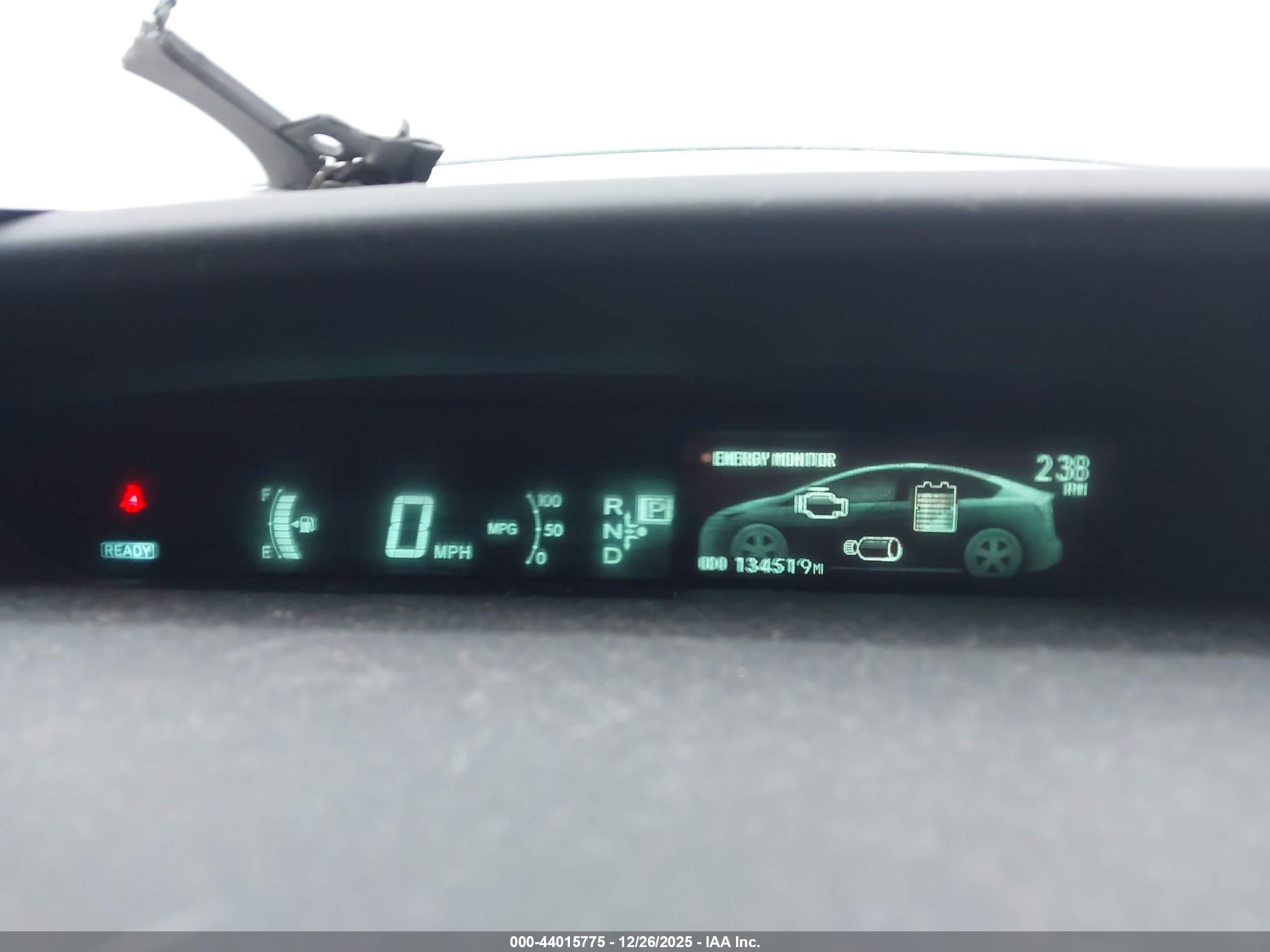 TOYOTA PRIUS image 7