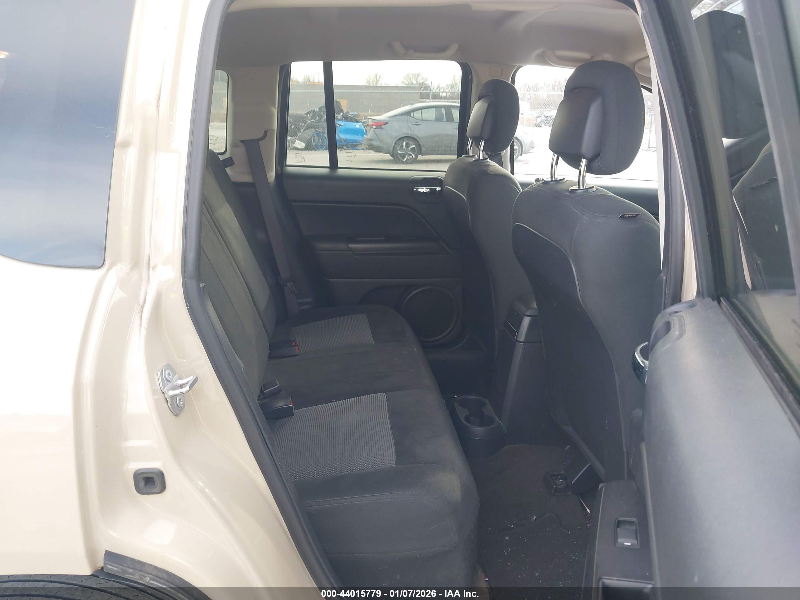 JEEP COMPASS image 8