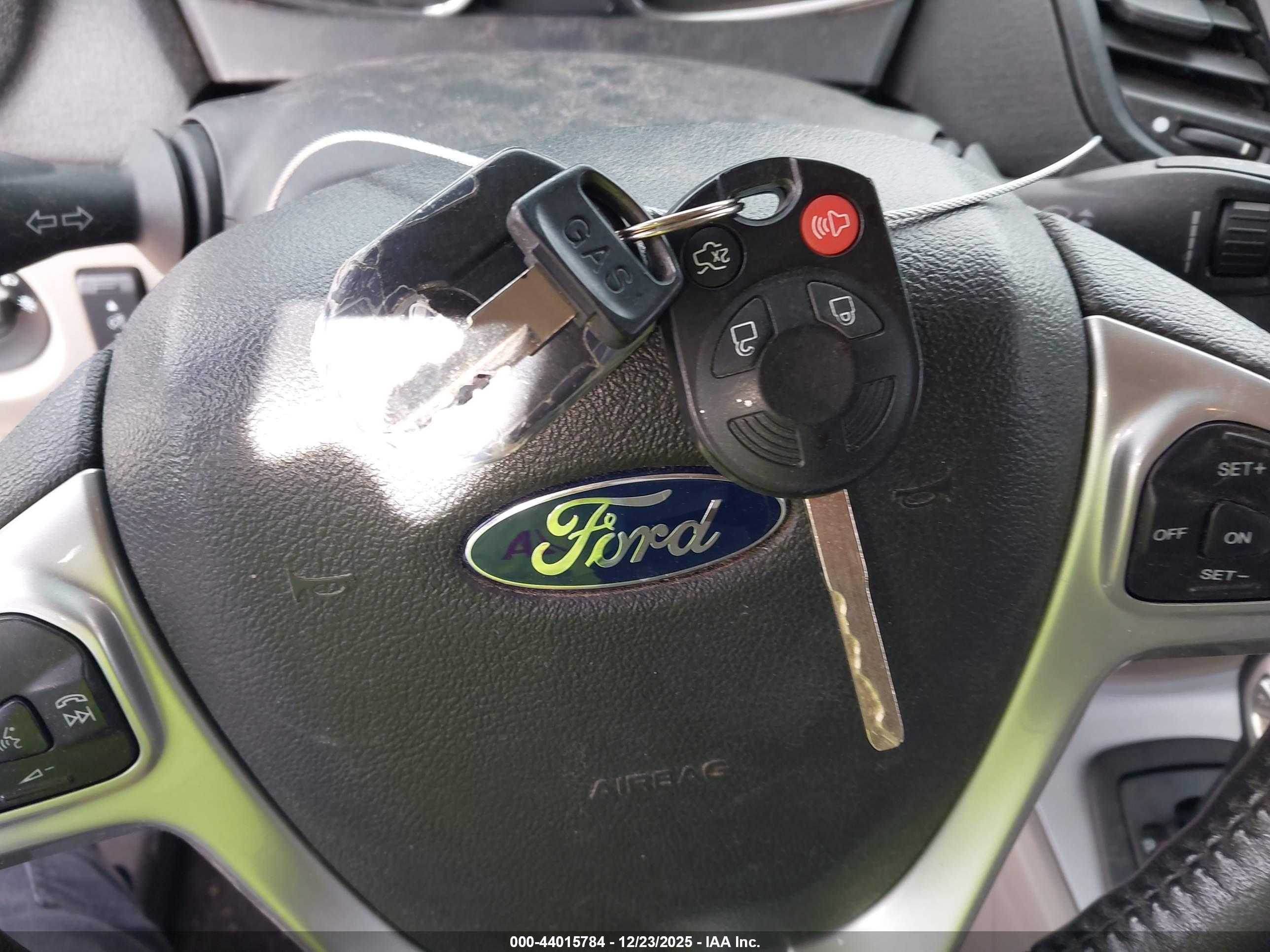 FORD FIESTA image 11