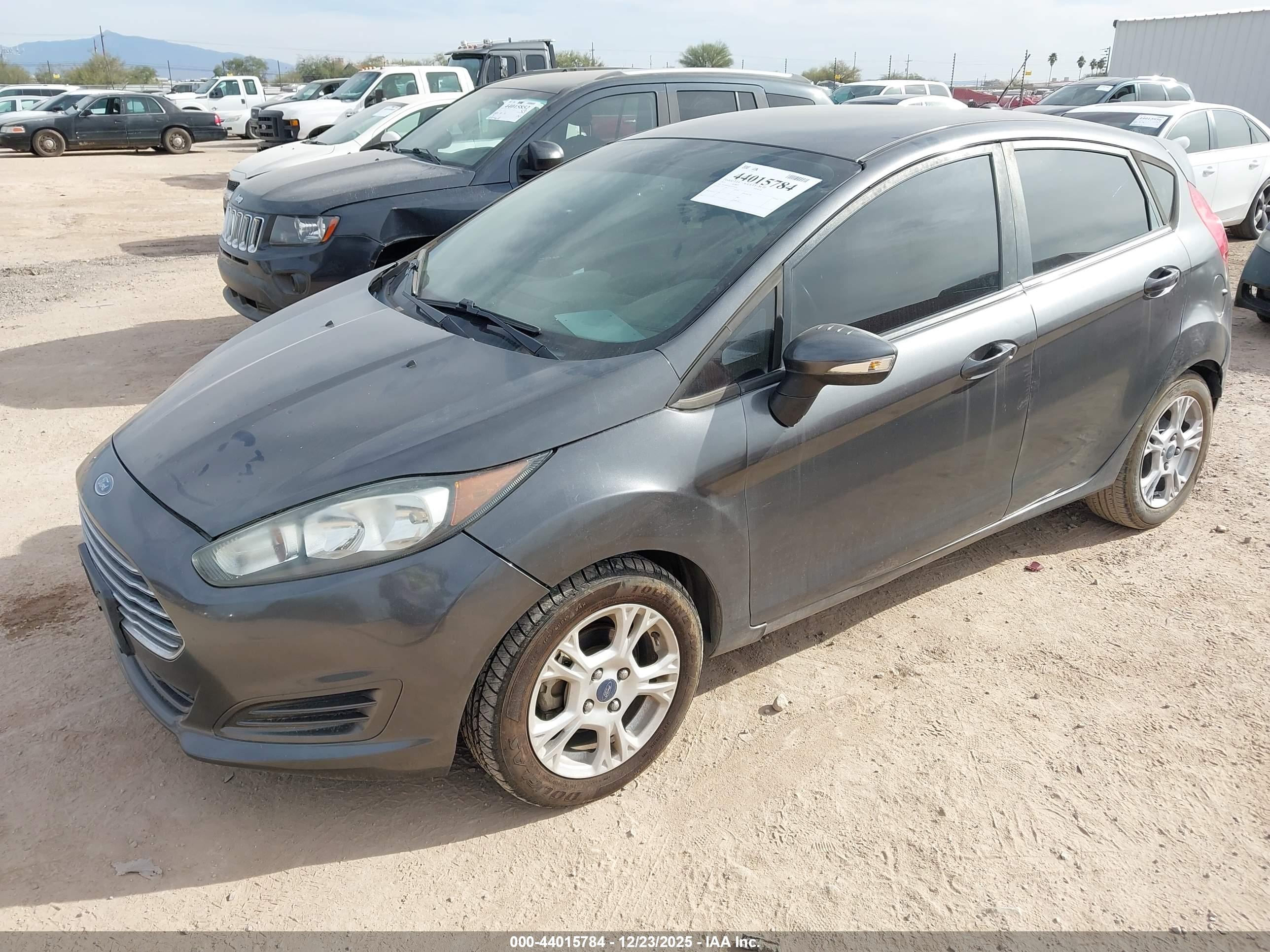 FORD FIESTA image 2