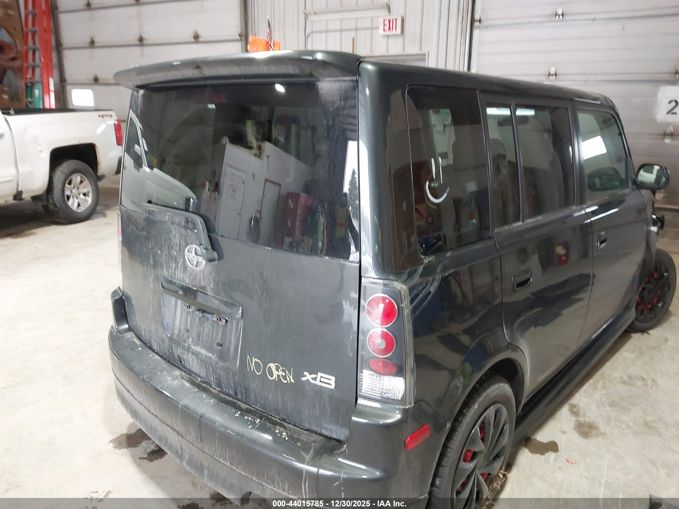 SCION XB image 4