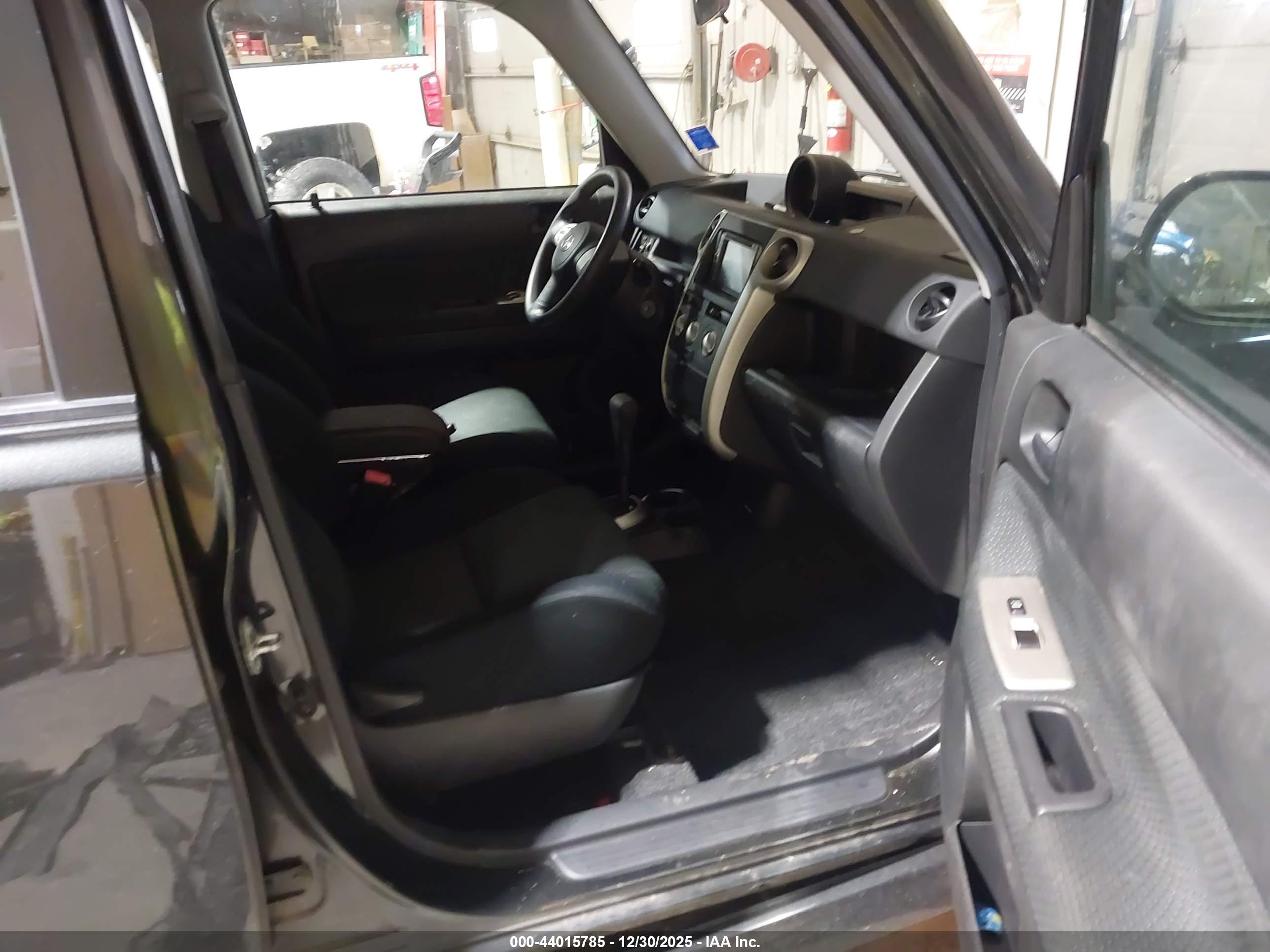 SCION XB image 5