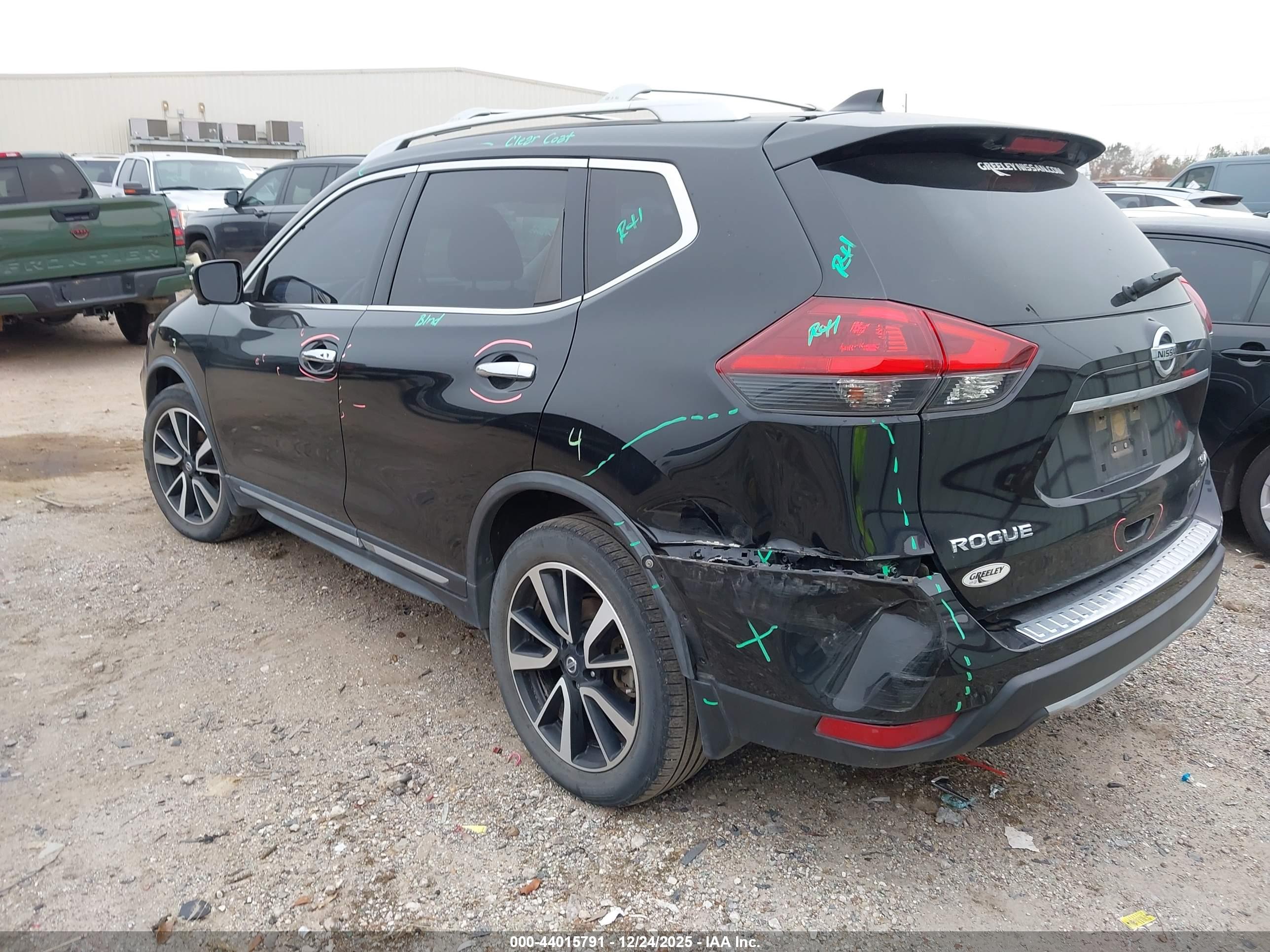 NISSAN ROGUE image 3