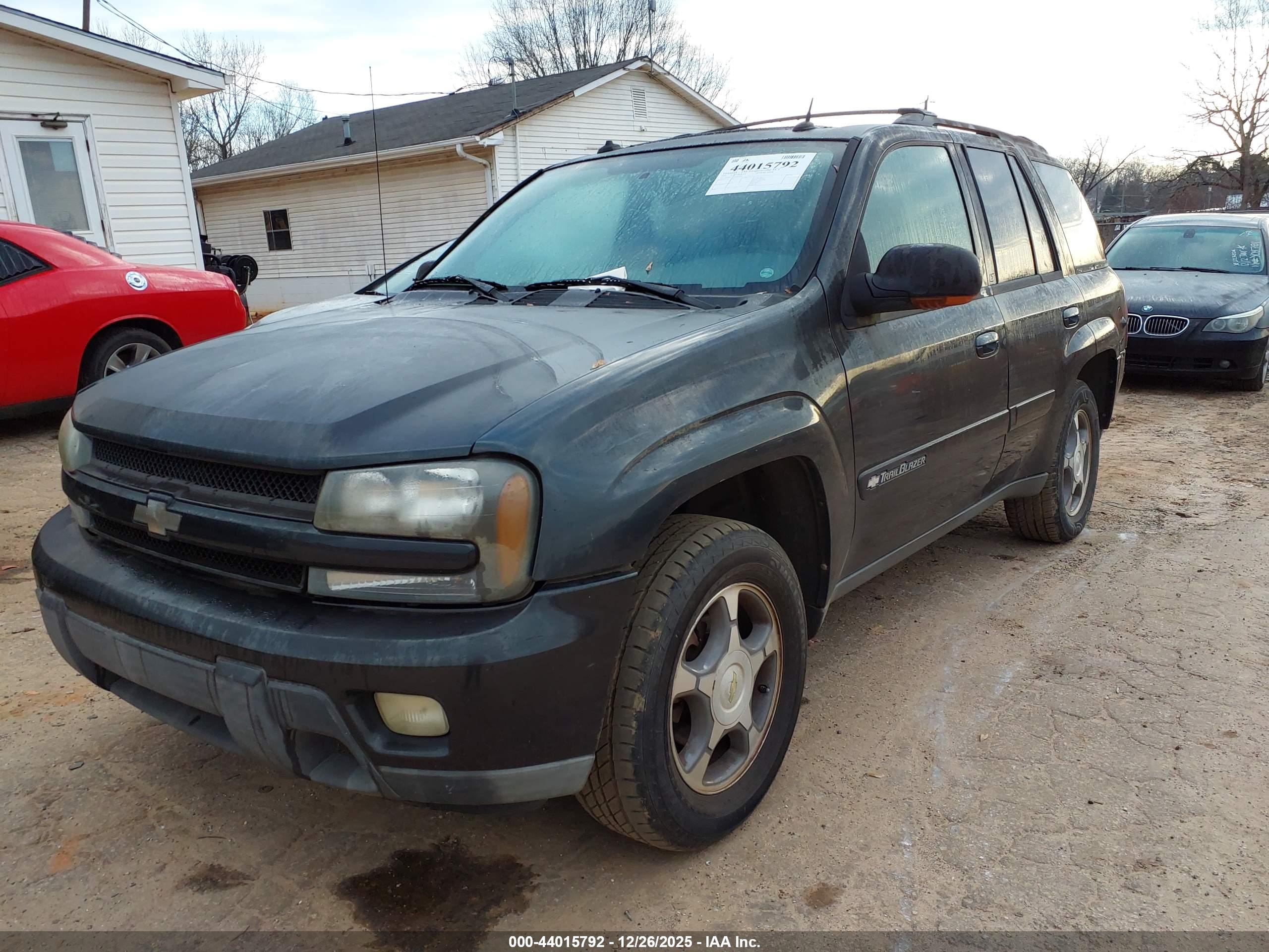 CHEVROLET TRAILBLAZER image 2