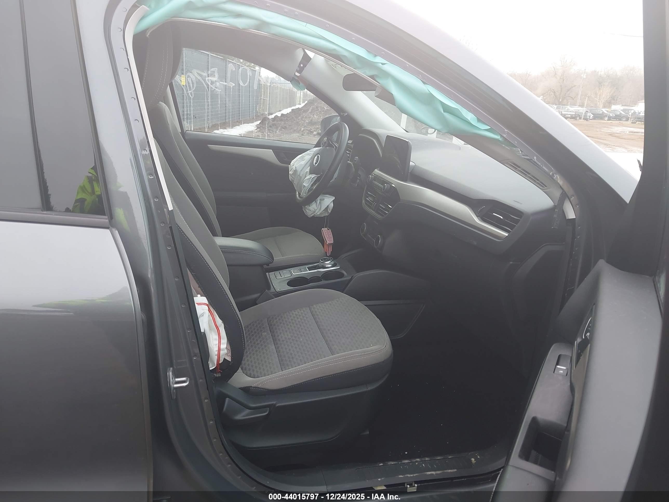 FORD ESCAPE image 5