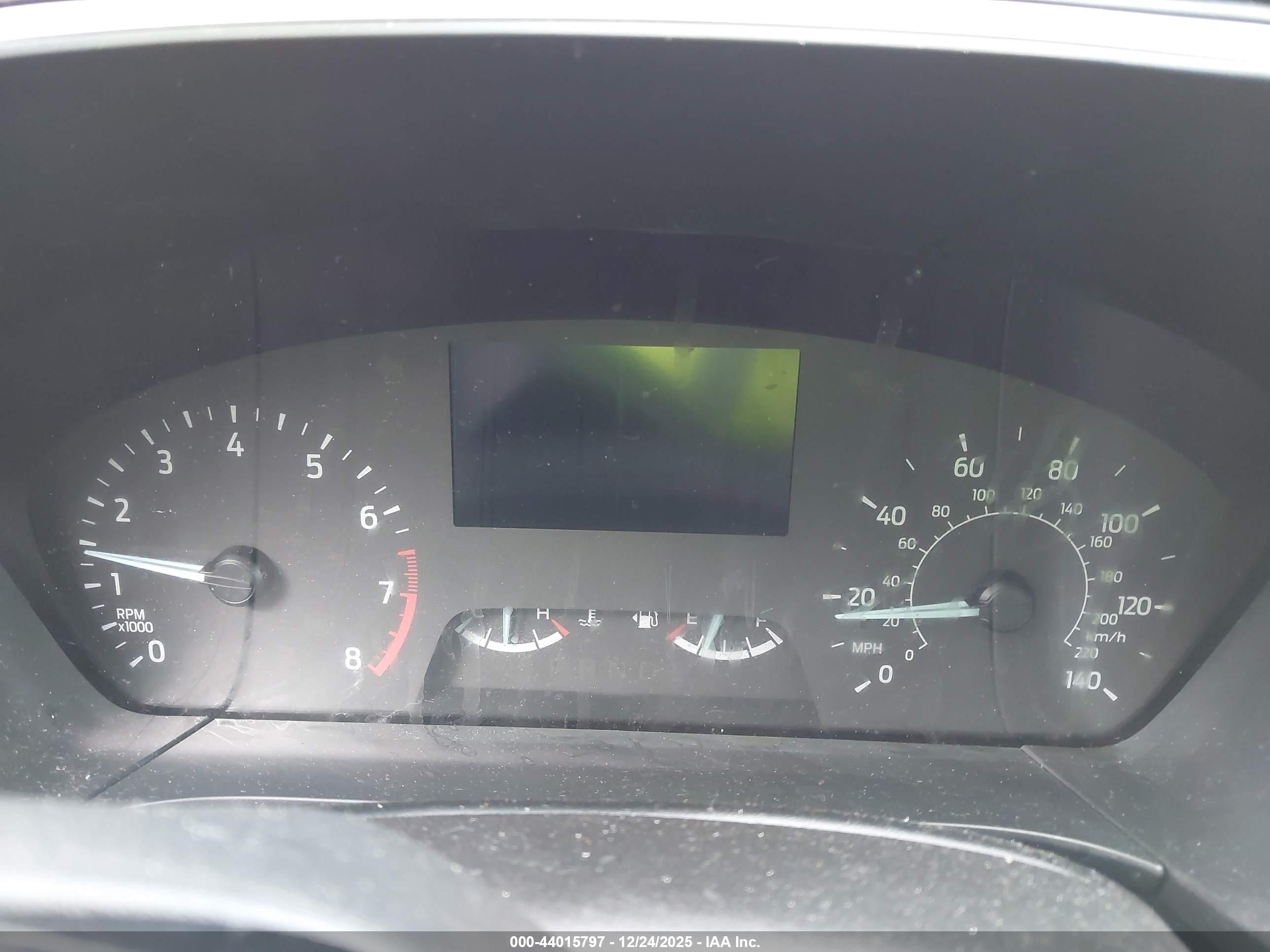 FORD ESCAPE image 7