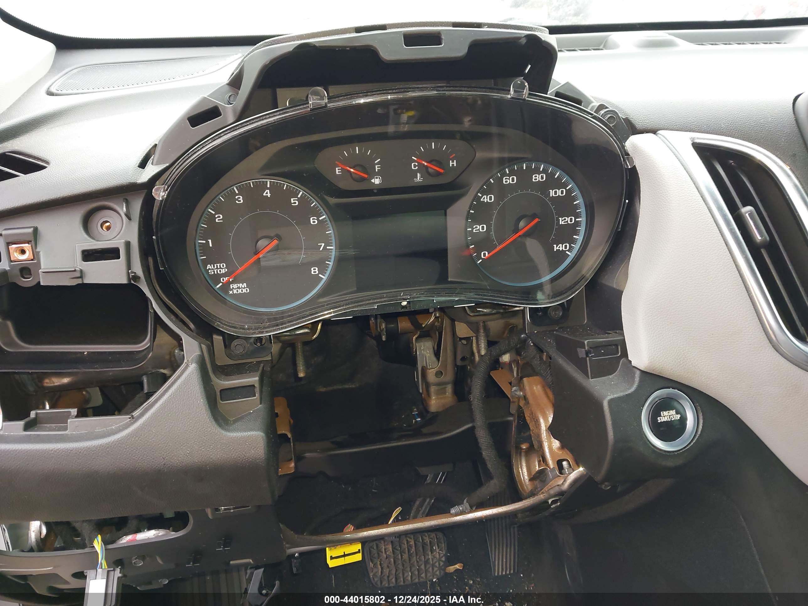 CHEVROLET EQUINOX image 7