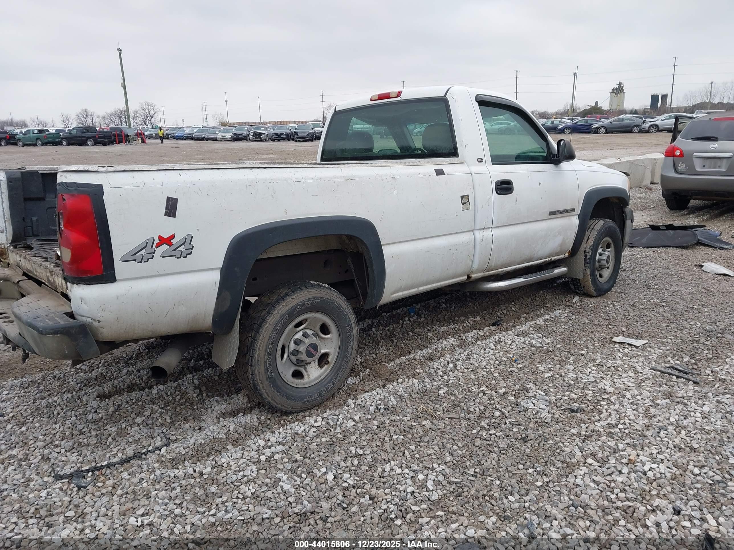 GMC SIERRA image 4