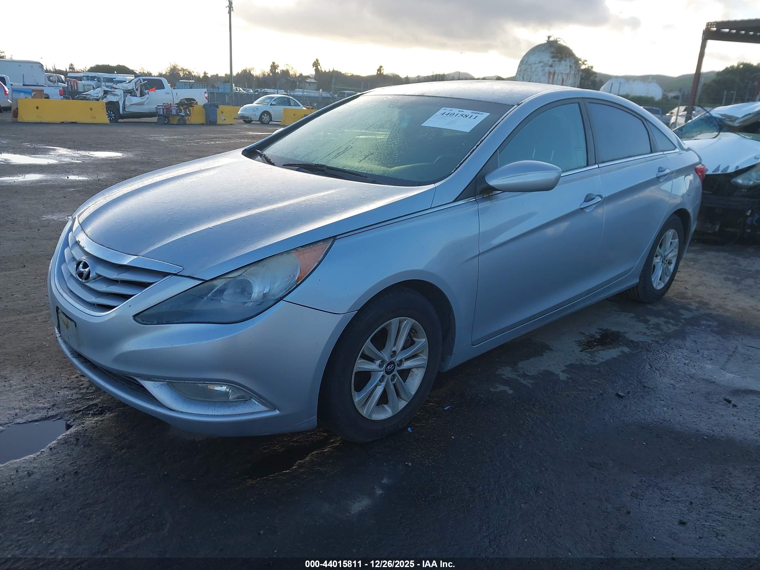 HYUNDAI SONATA image 2