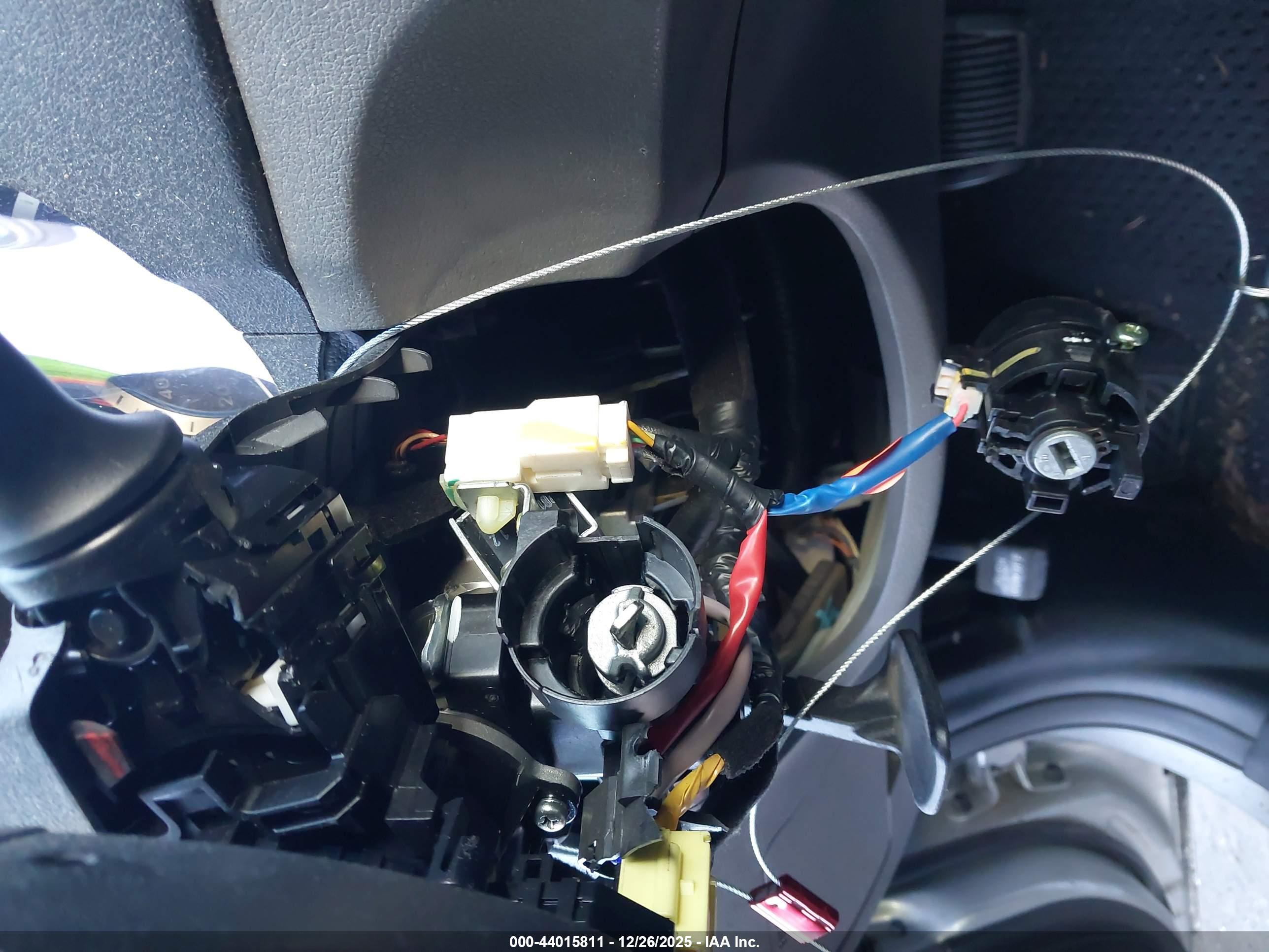 HYUNDAI SONATA image 6
