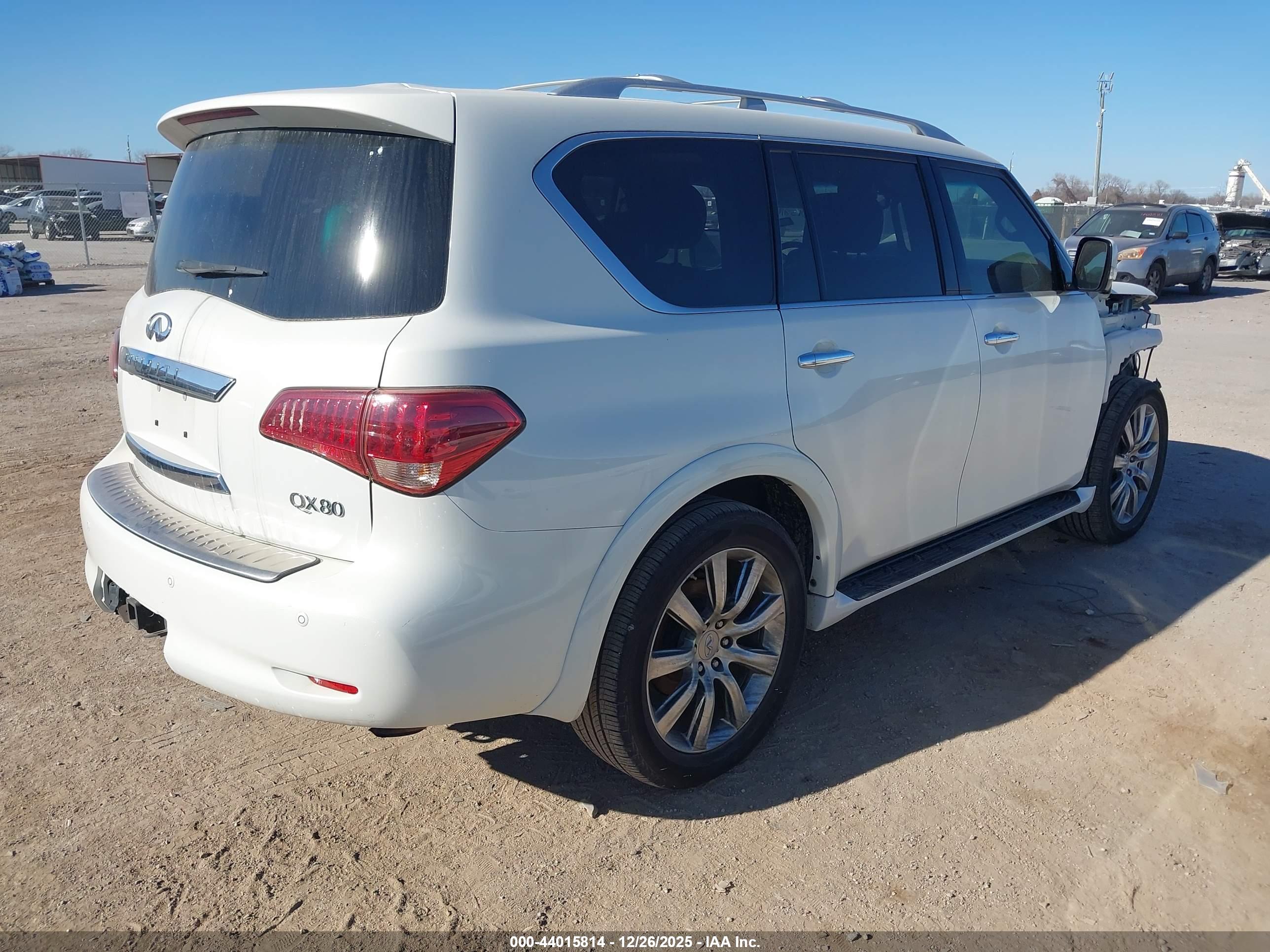 INFINITI QX80 image 4