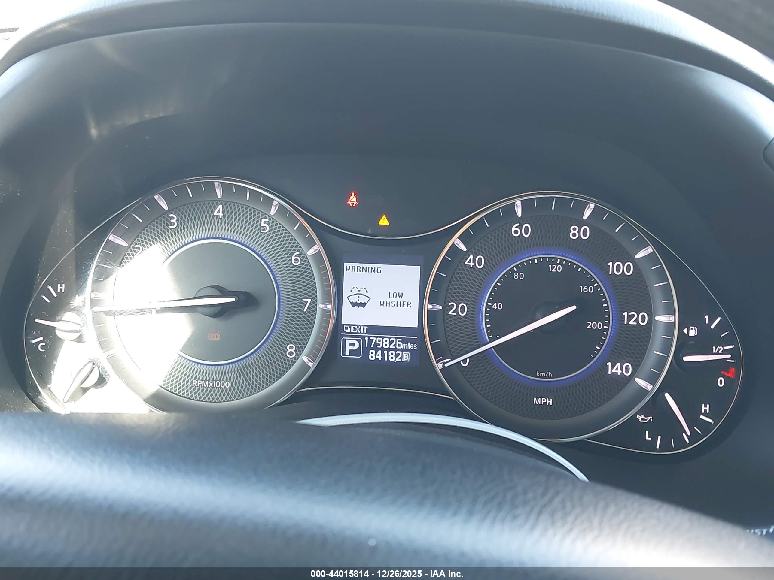 INFINITI QX80 image 7