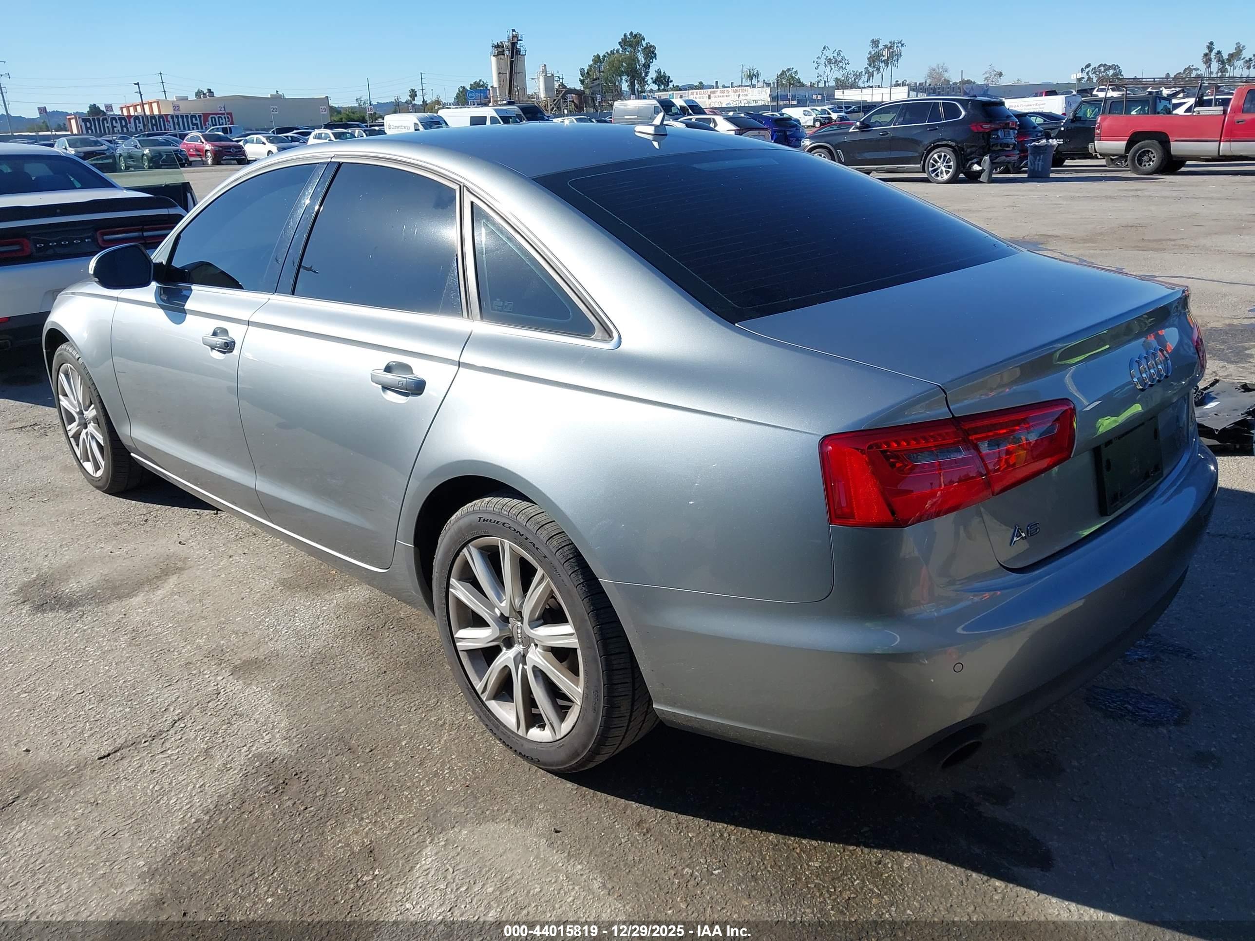 AUDI A6 image 3