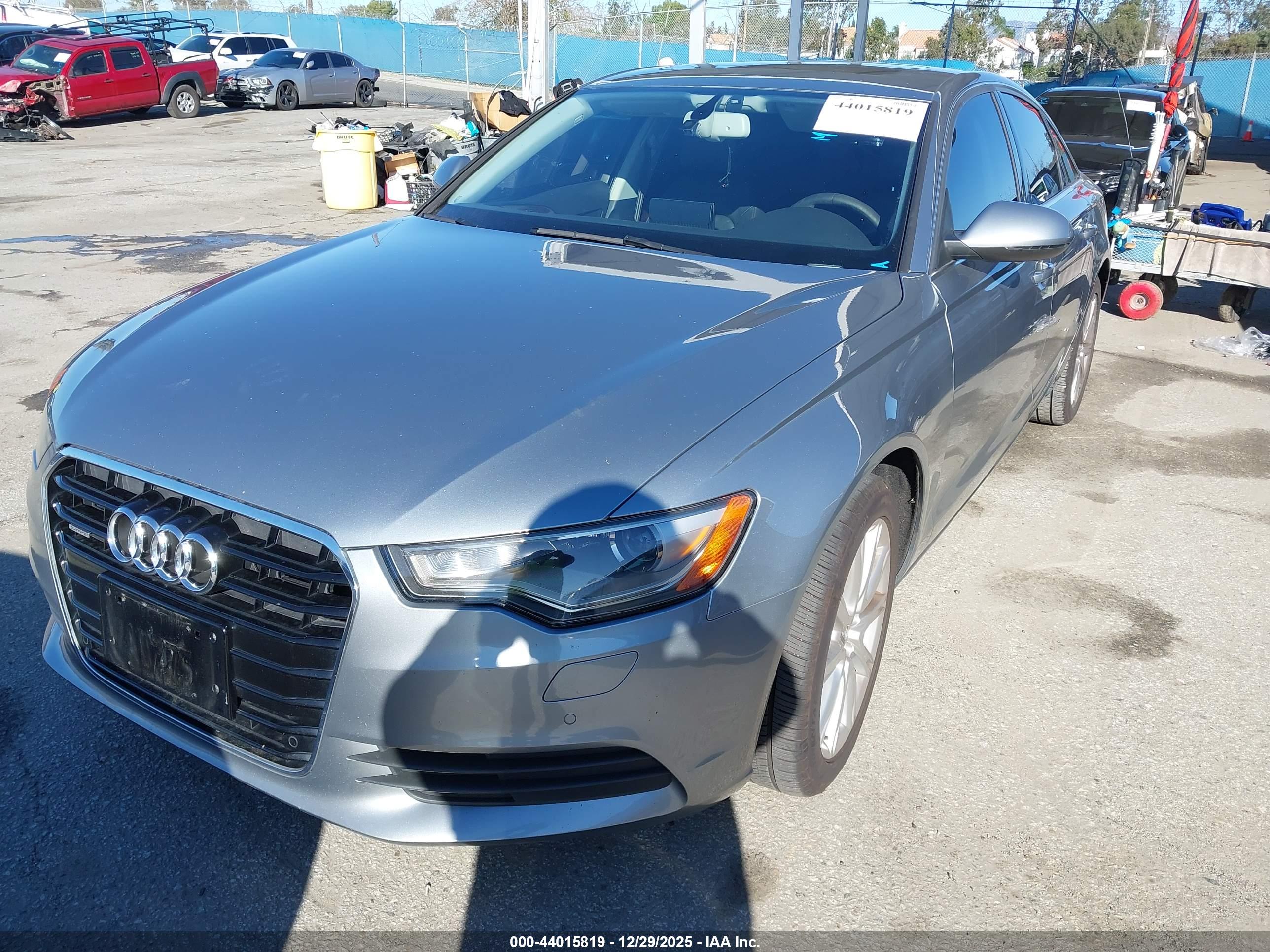 AUDI A6 image 6