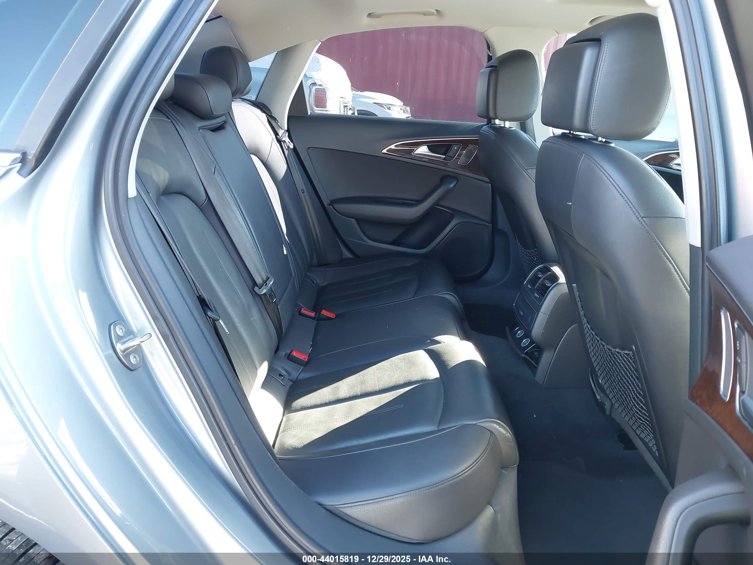 AUDI A6 image 8
