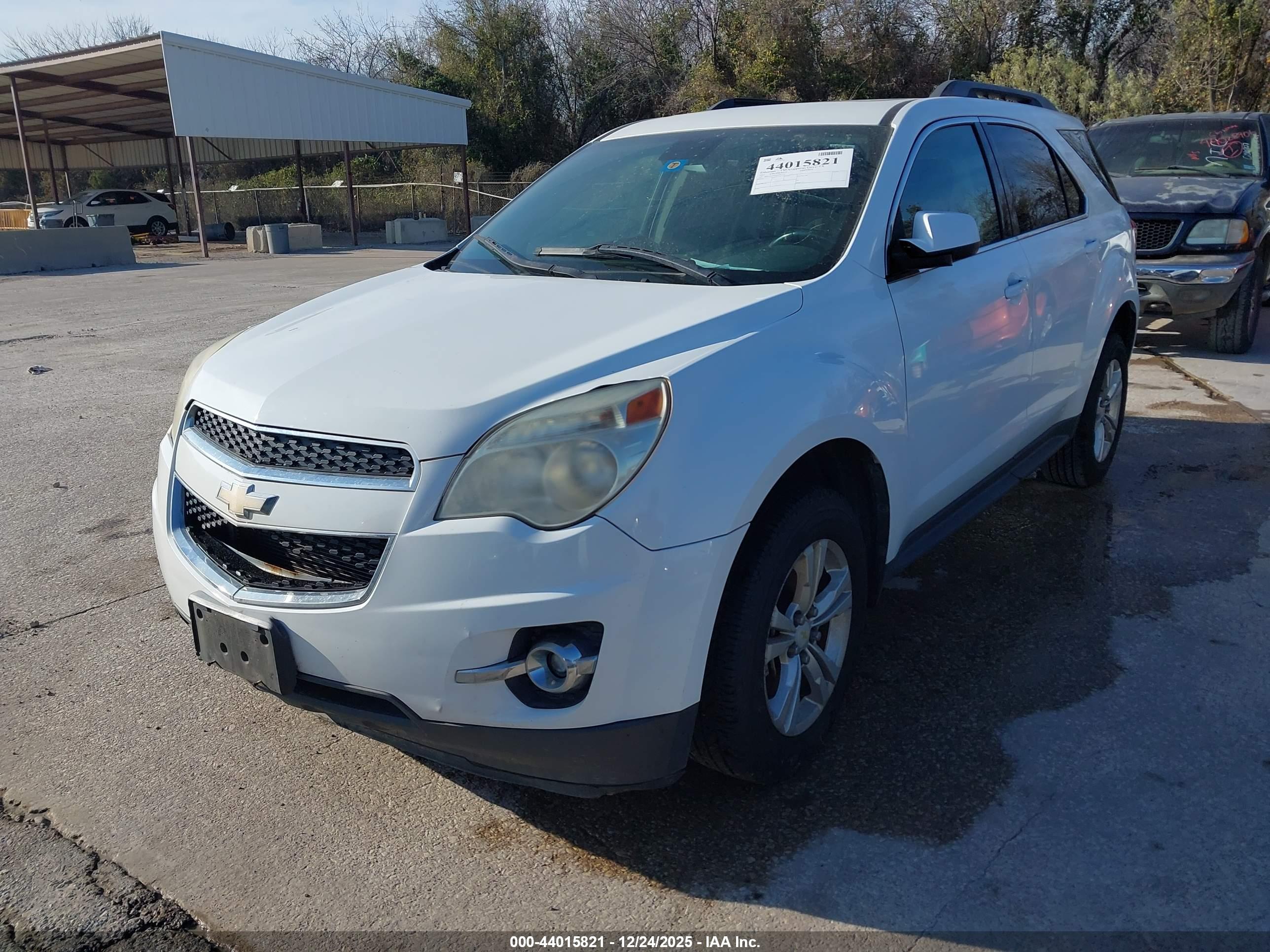 CHEVROLET EQUINOX image 2