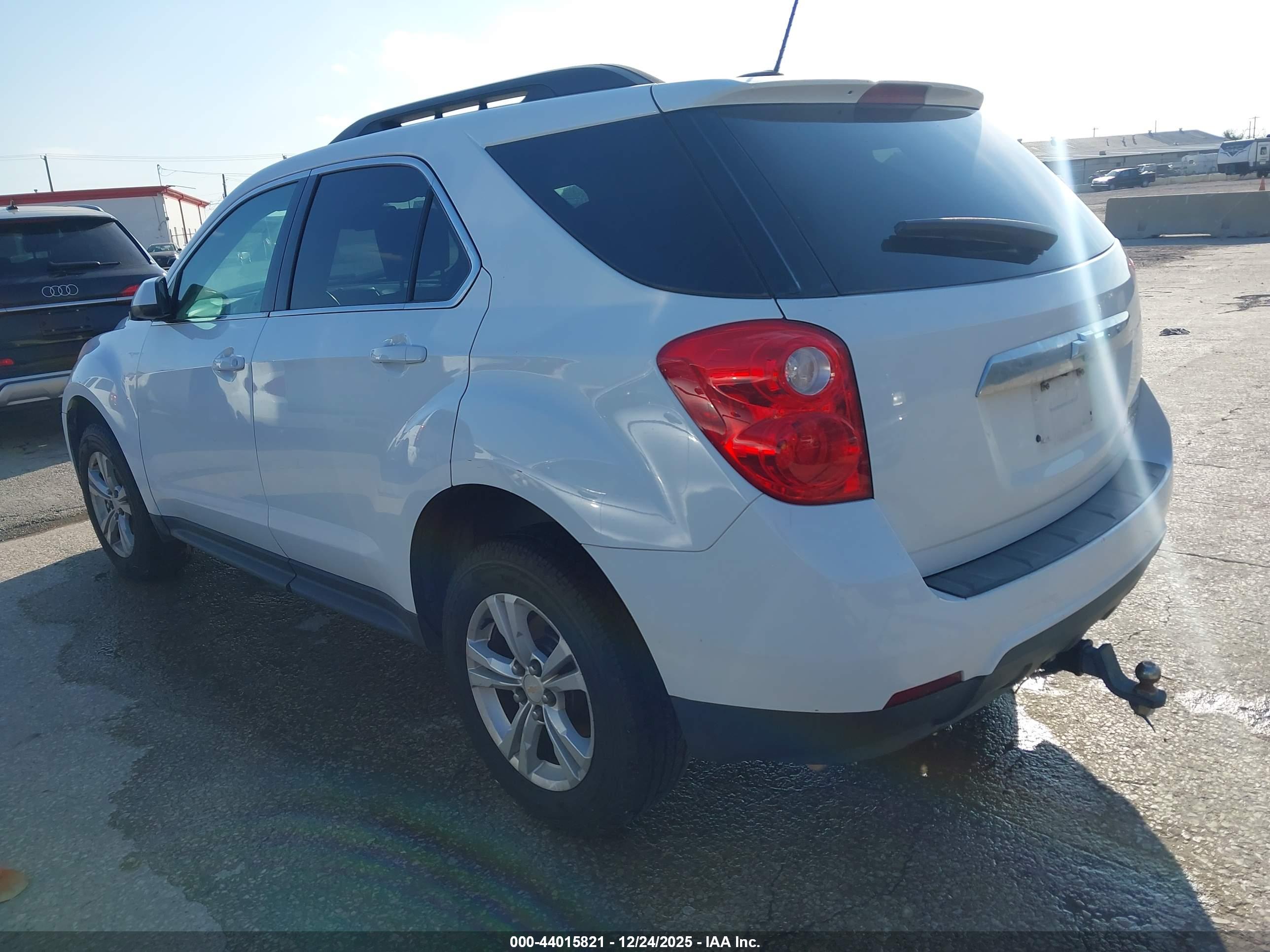 CHEVROLET EQUINOX image 3