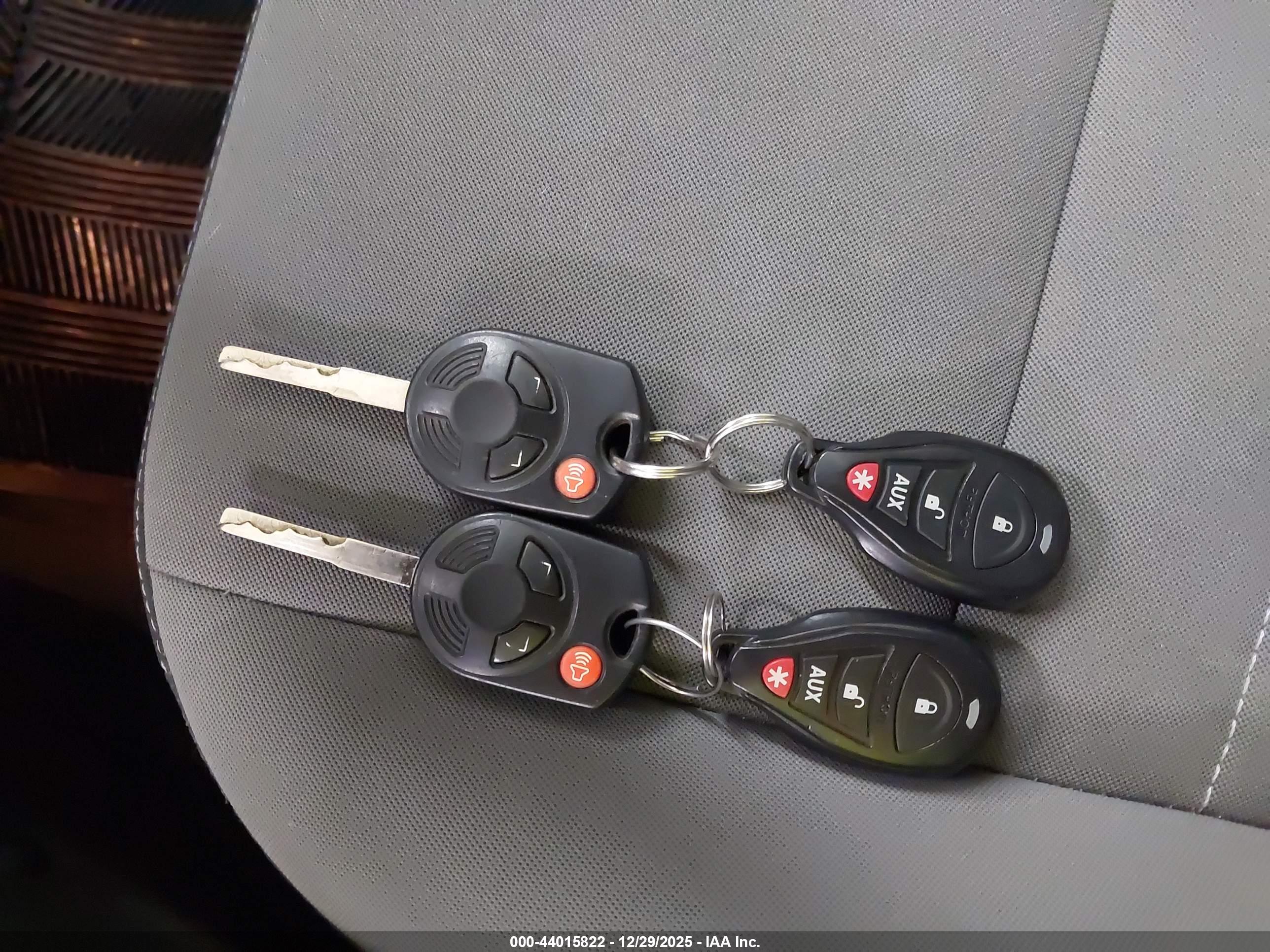 FORD ESCAPE image 11