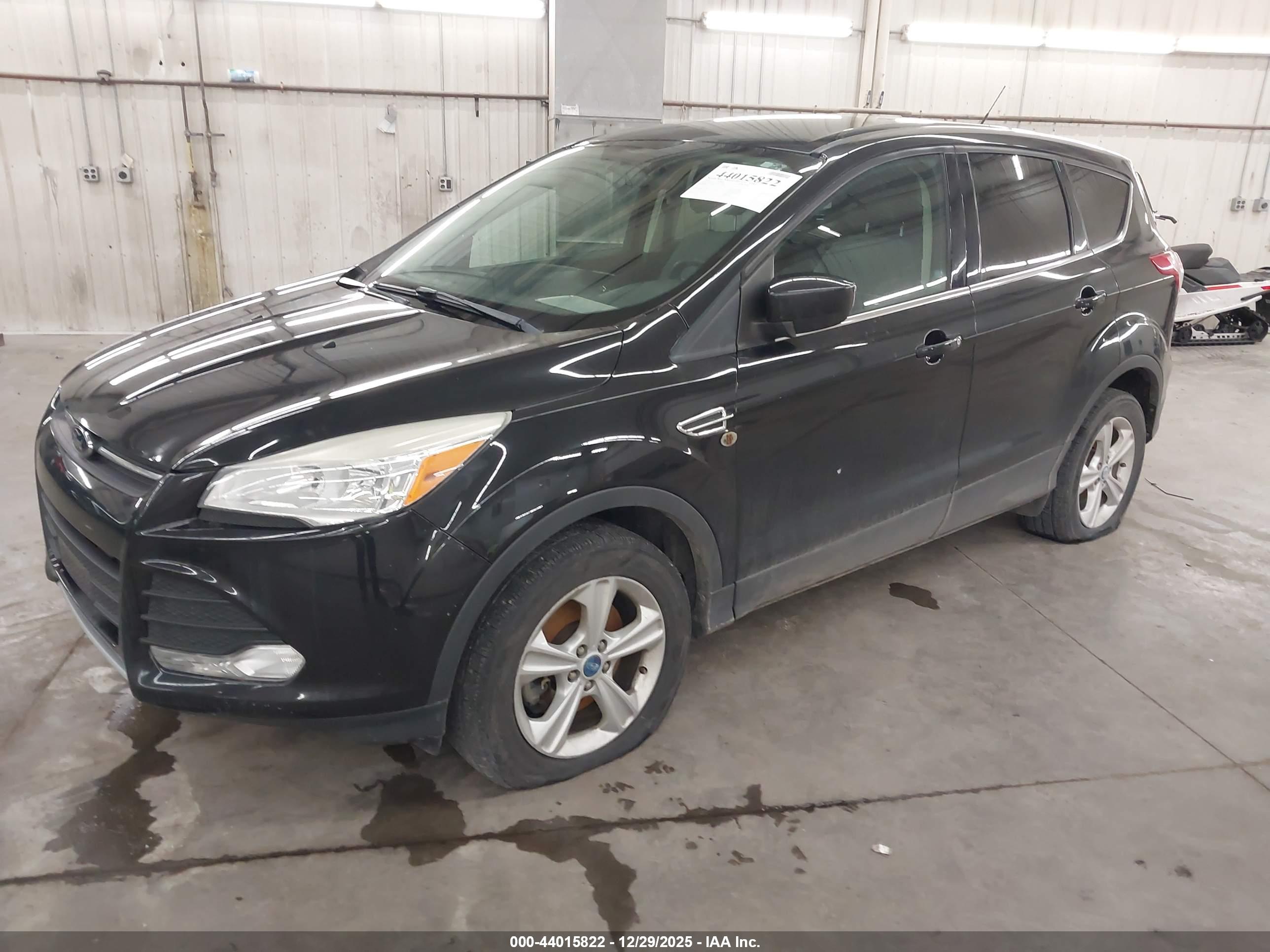FORD ESCAPE image 2