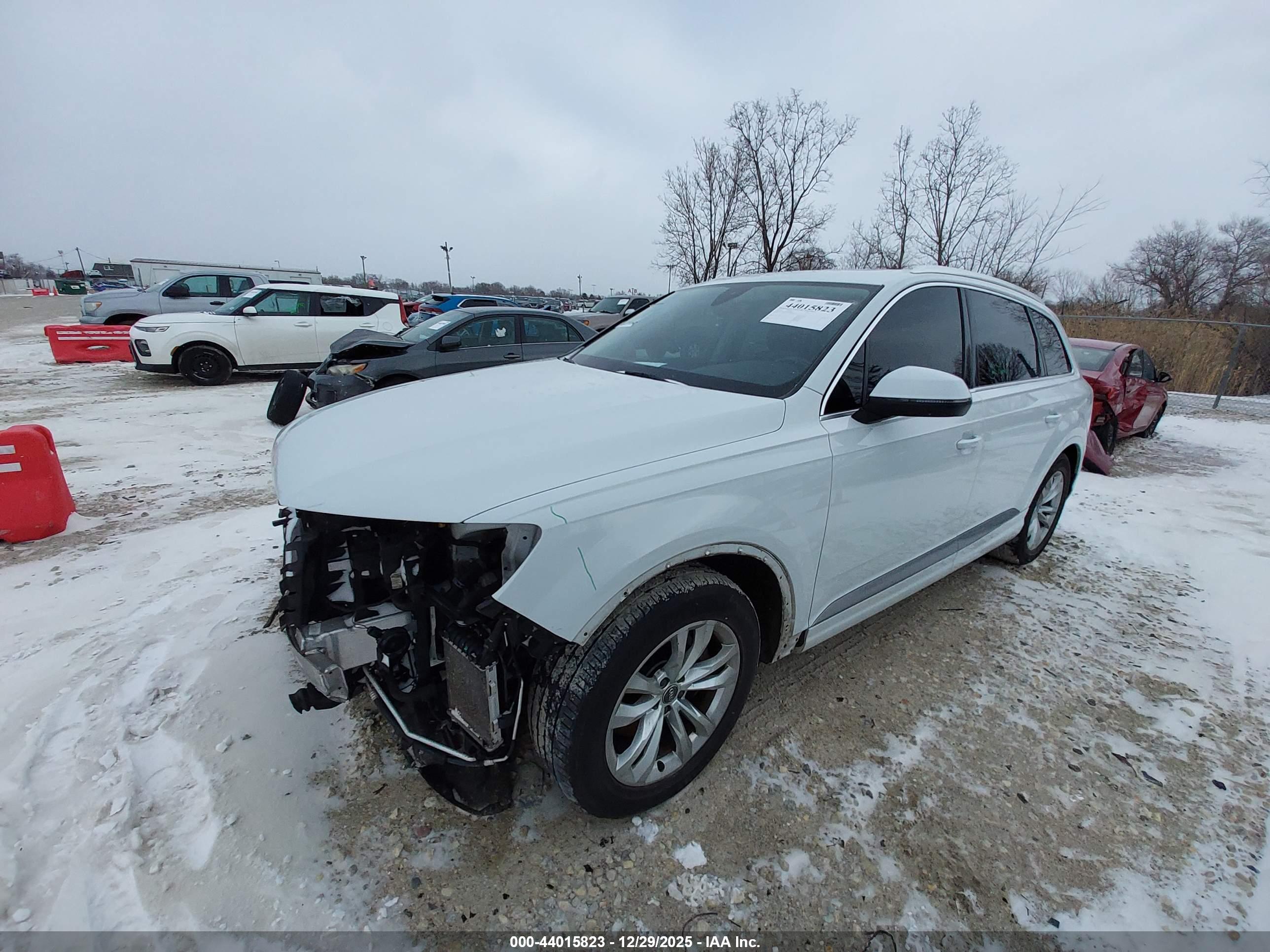 AUDI Q7 image 2