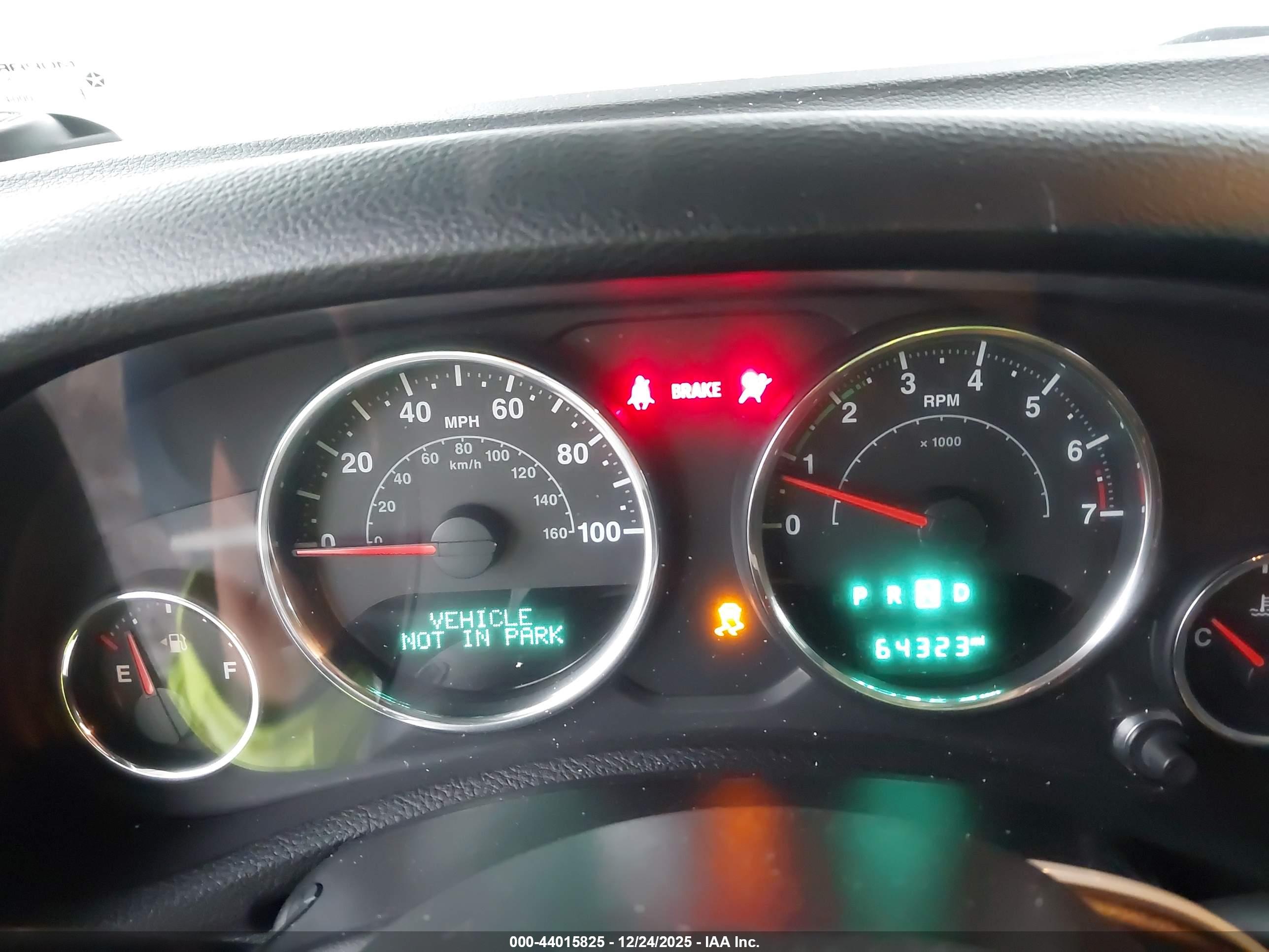 JEEP WRANGLER image 7