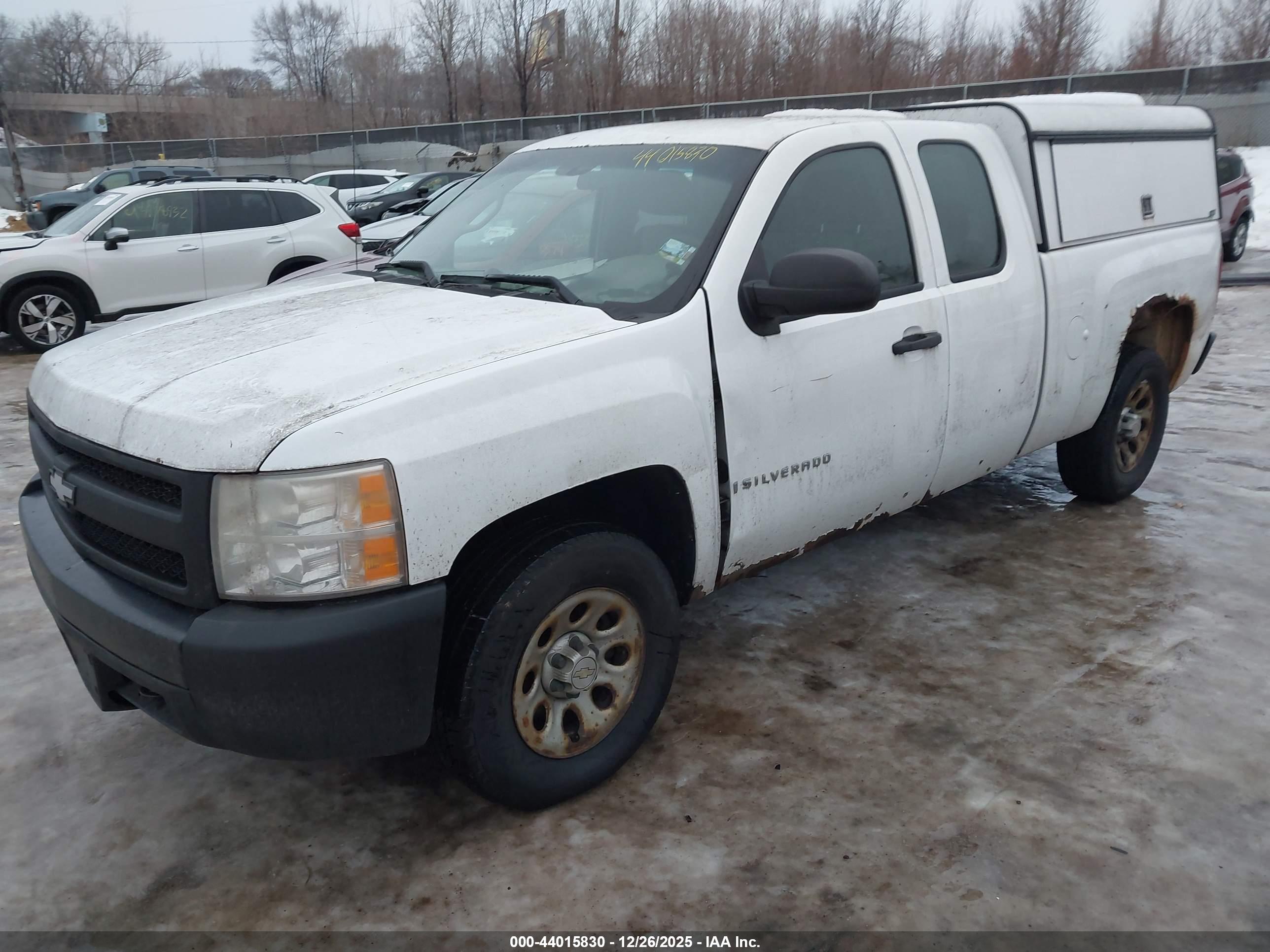 CHEVROLET SILVERADO image 2