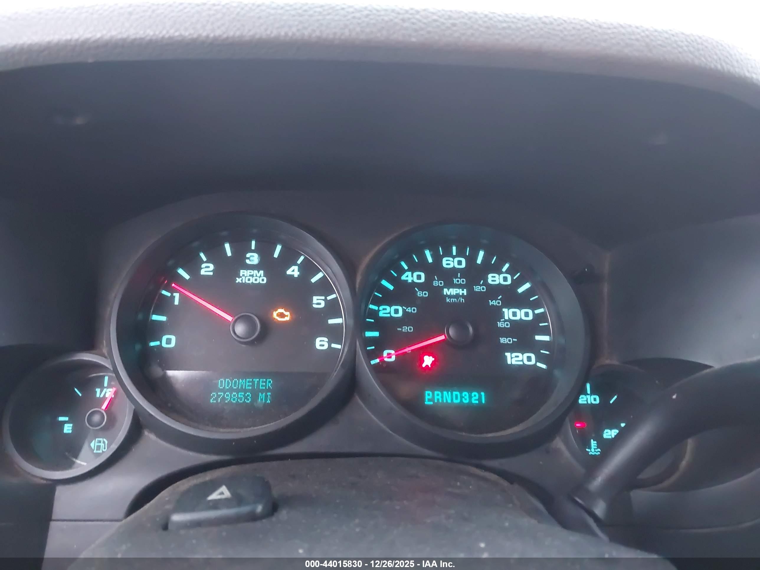 CHEVROLET SILVERADO image 7