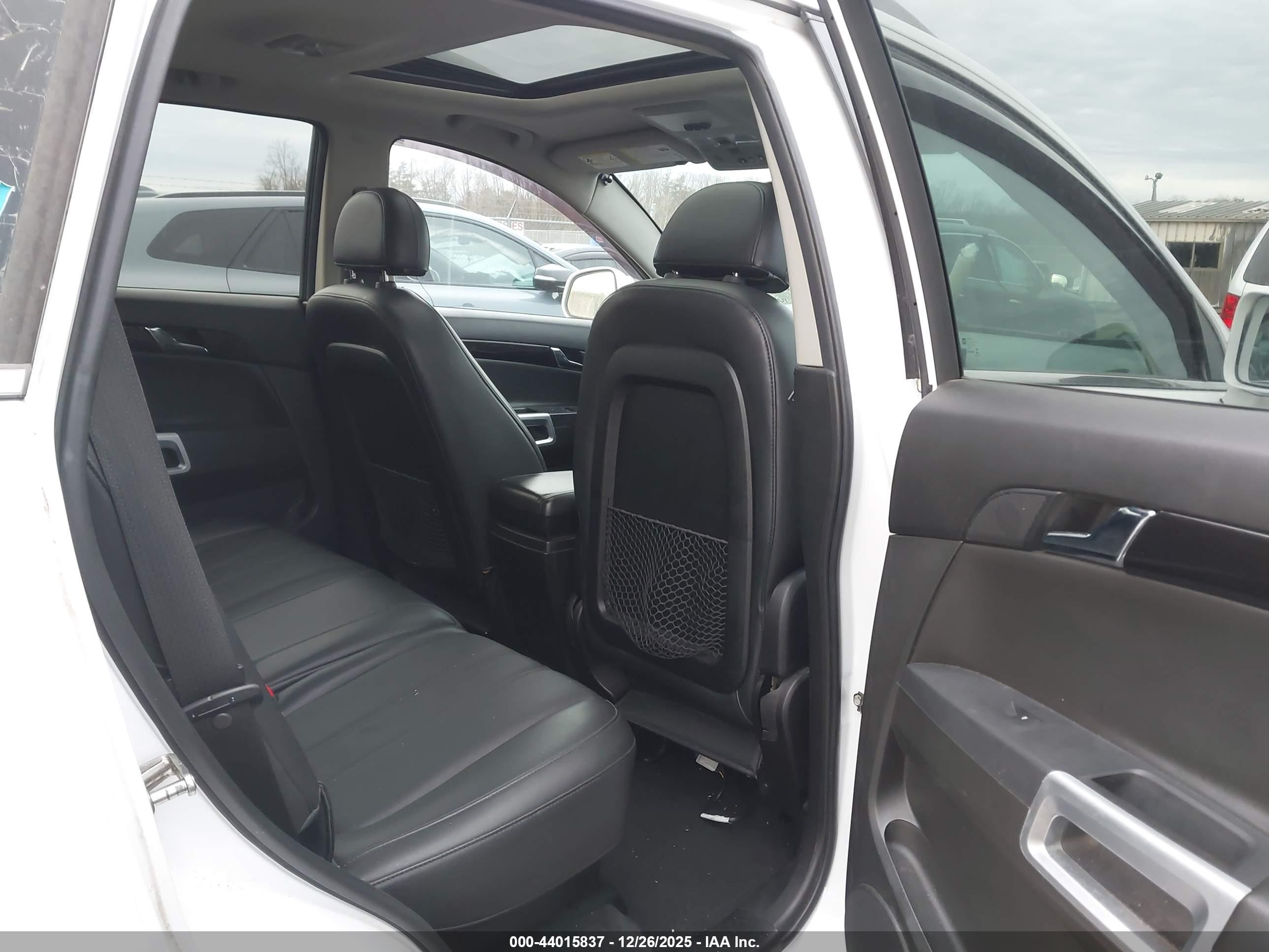 CHEVROLET CAPTIVA image 8