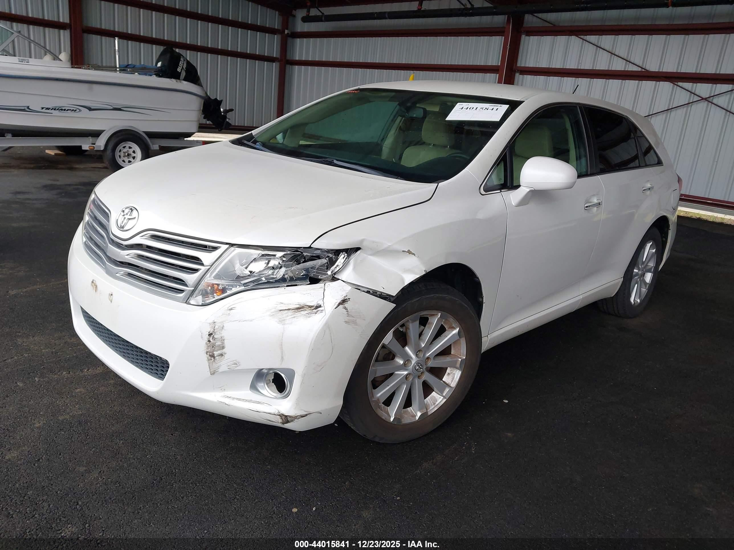 TOYOTA VENZA image 2