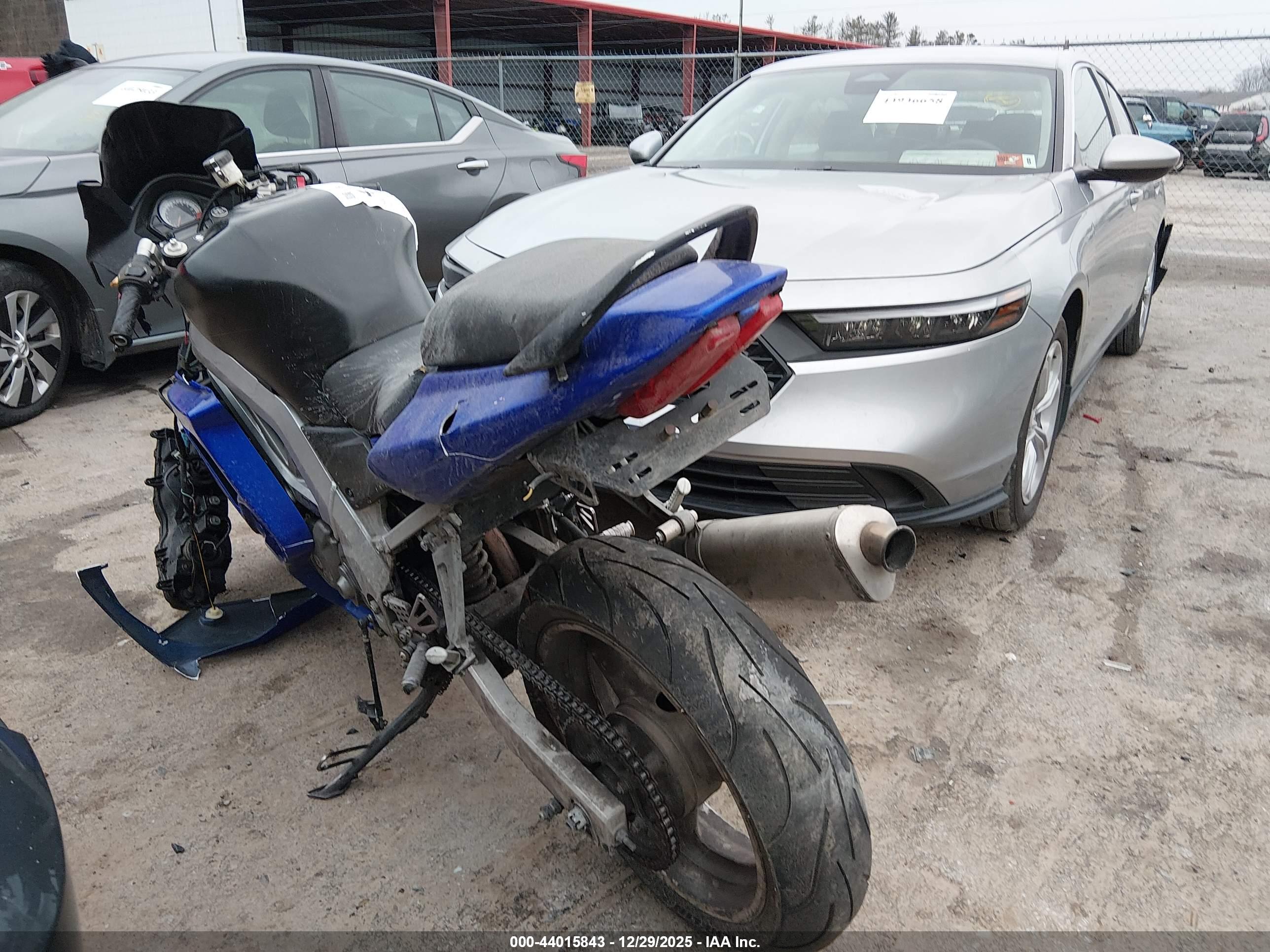 SUZUKI SV650 image 3