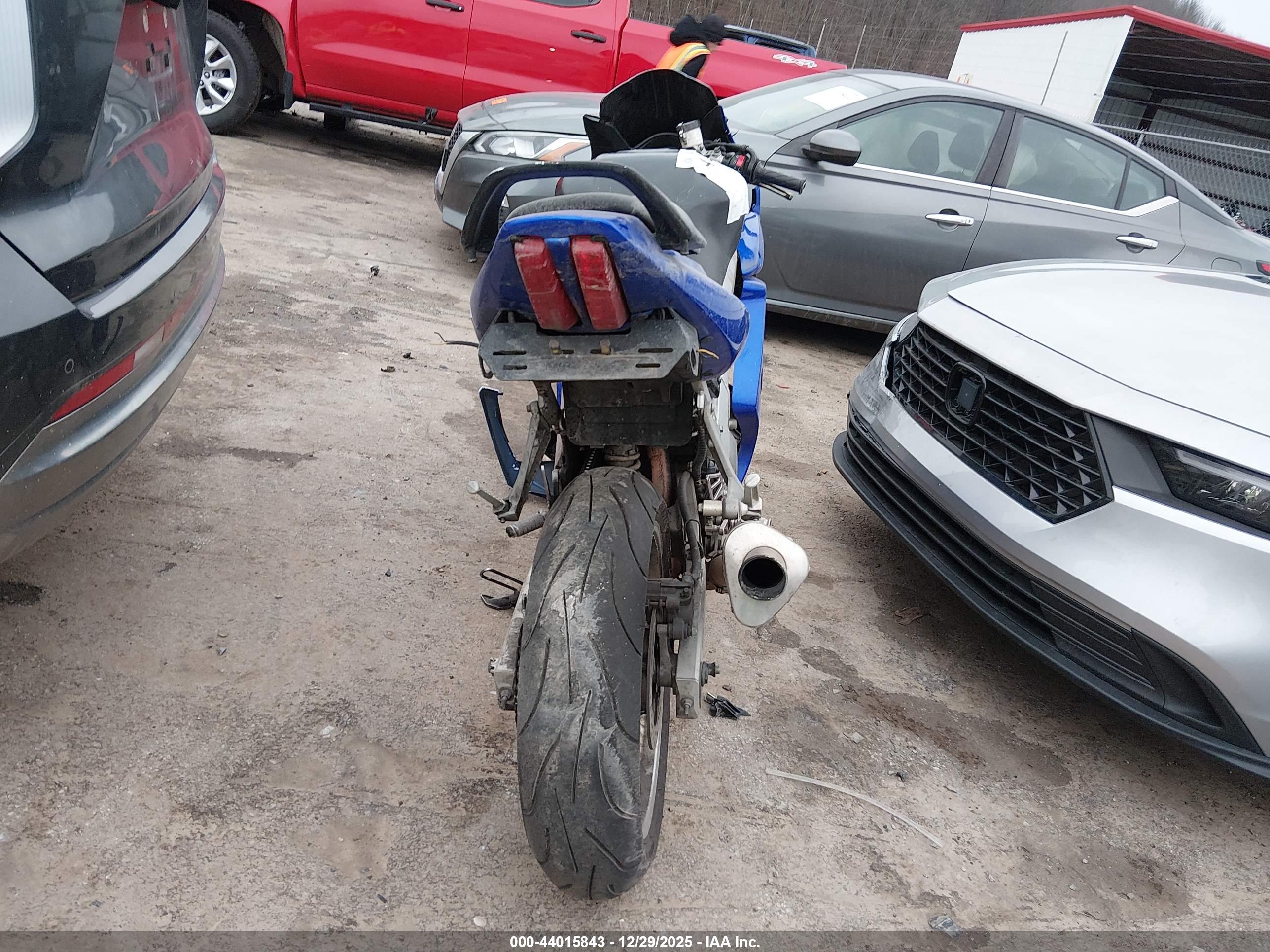 SUZUKI SV650 image 6