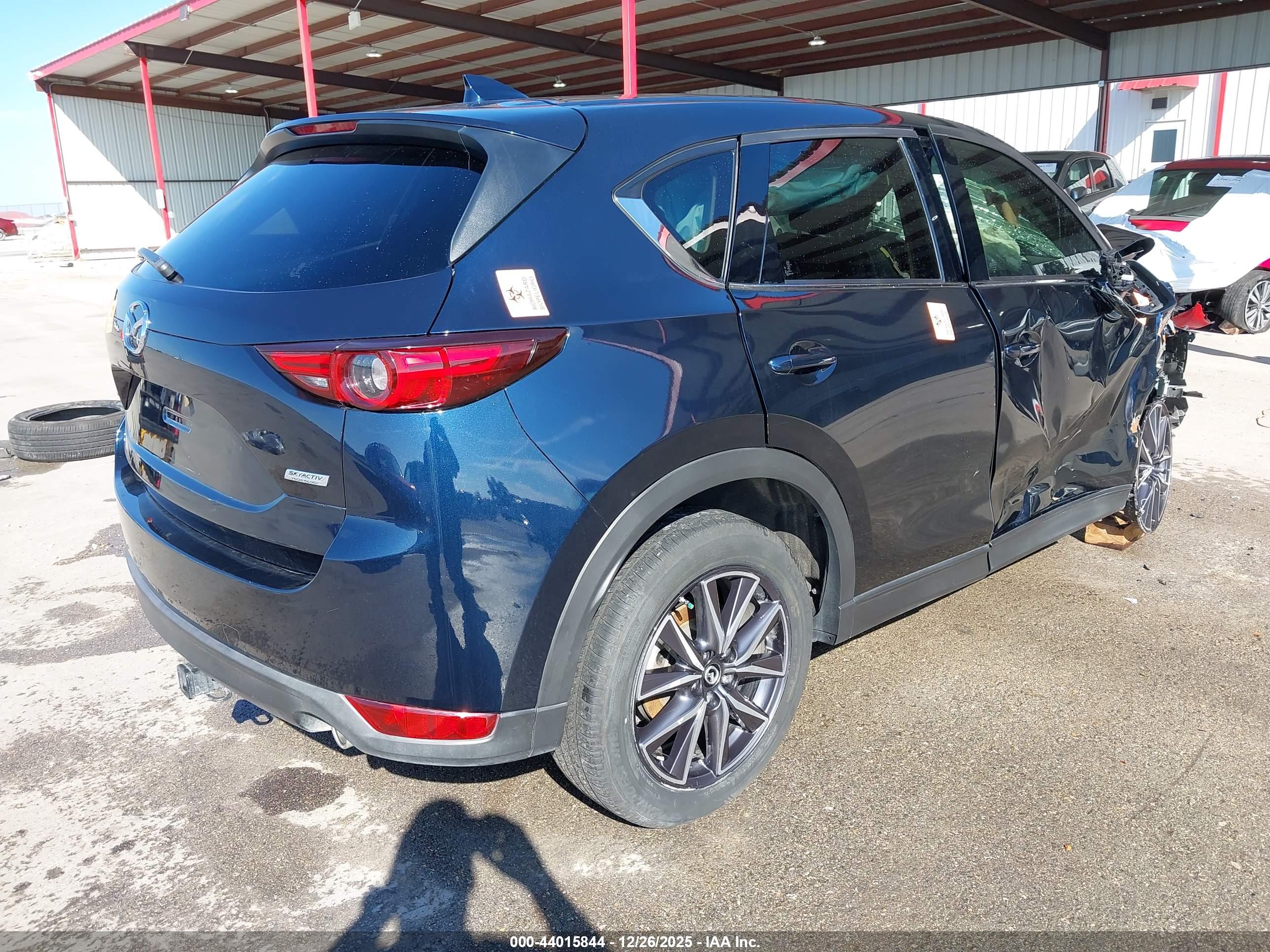 MAZDA CX-5 image 4
