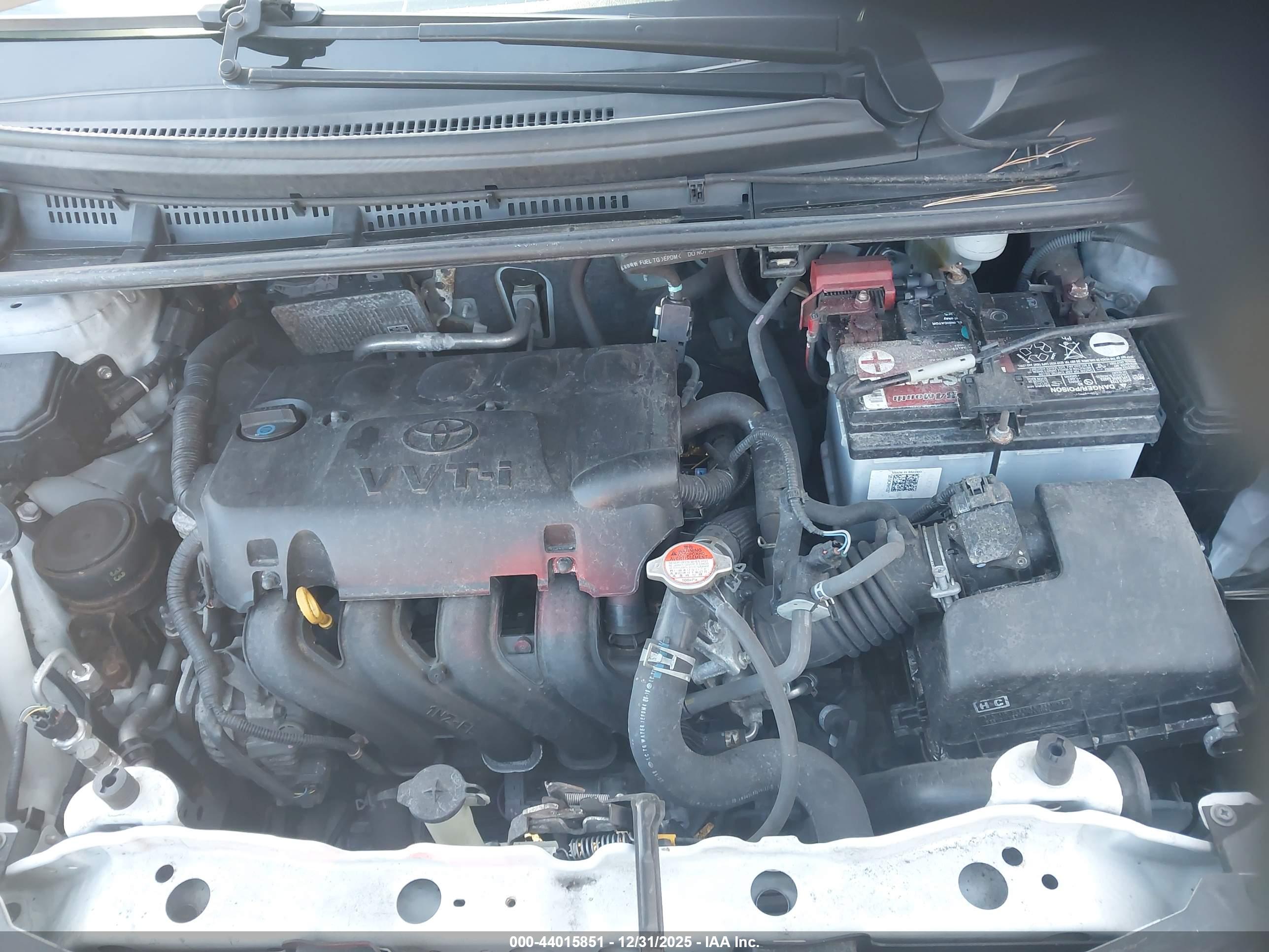 TOYOTA YARIS image 10